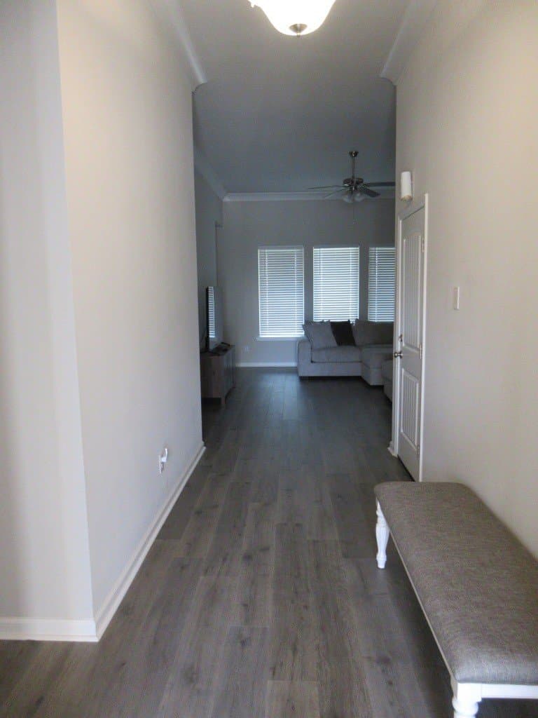 Lafayette House: 108 Hardwood Dr