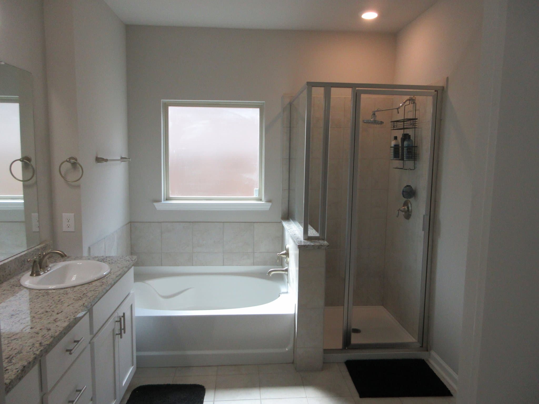Lafayette House: 108 Hardwood Dr