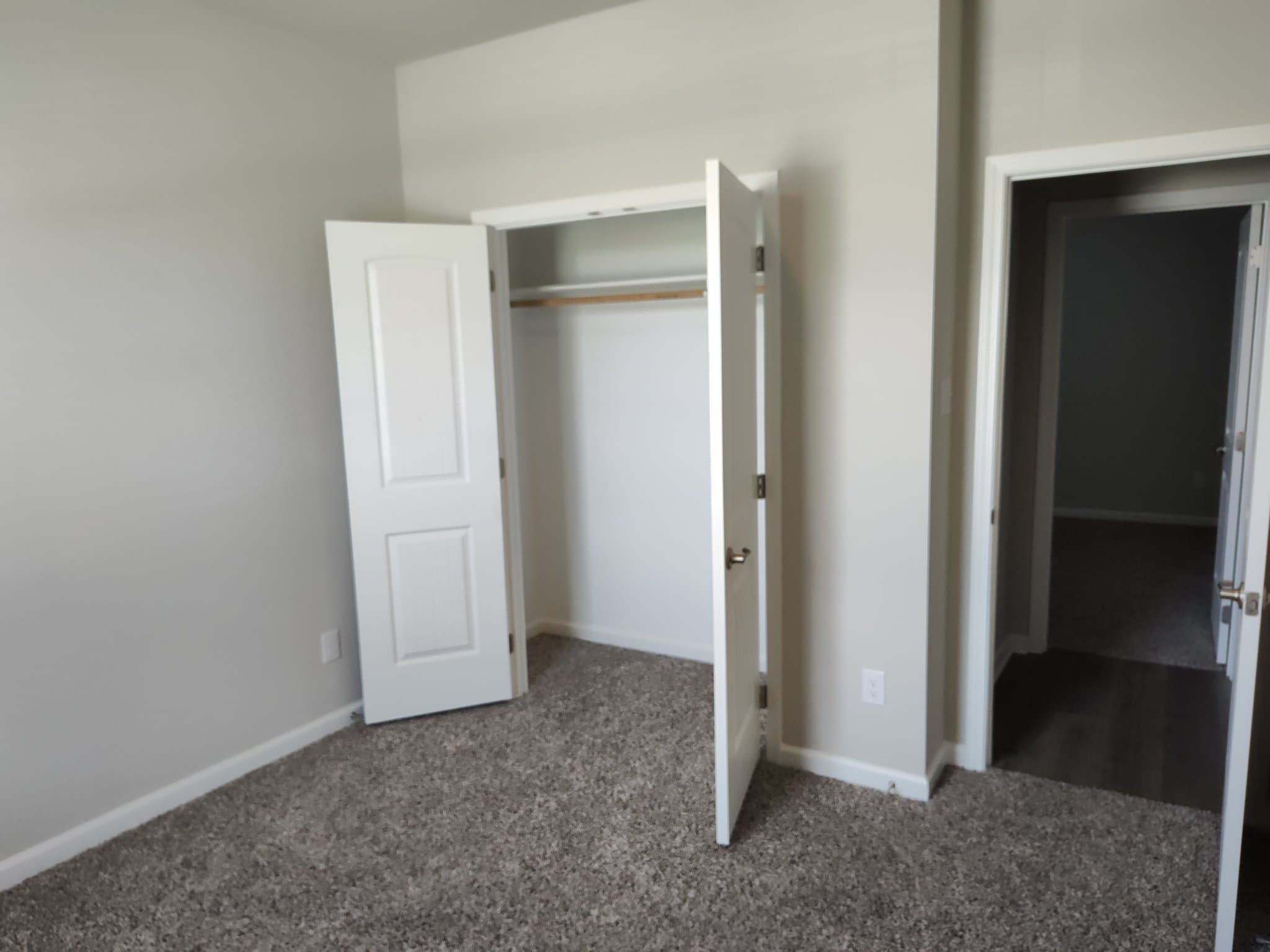Lafayette House: 108 Hardwood Dr