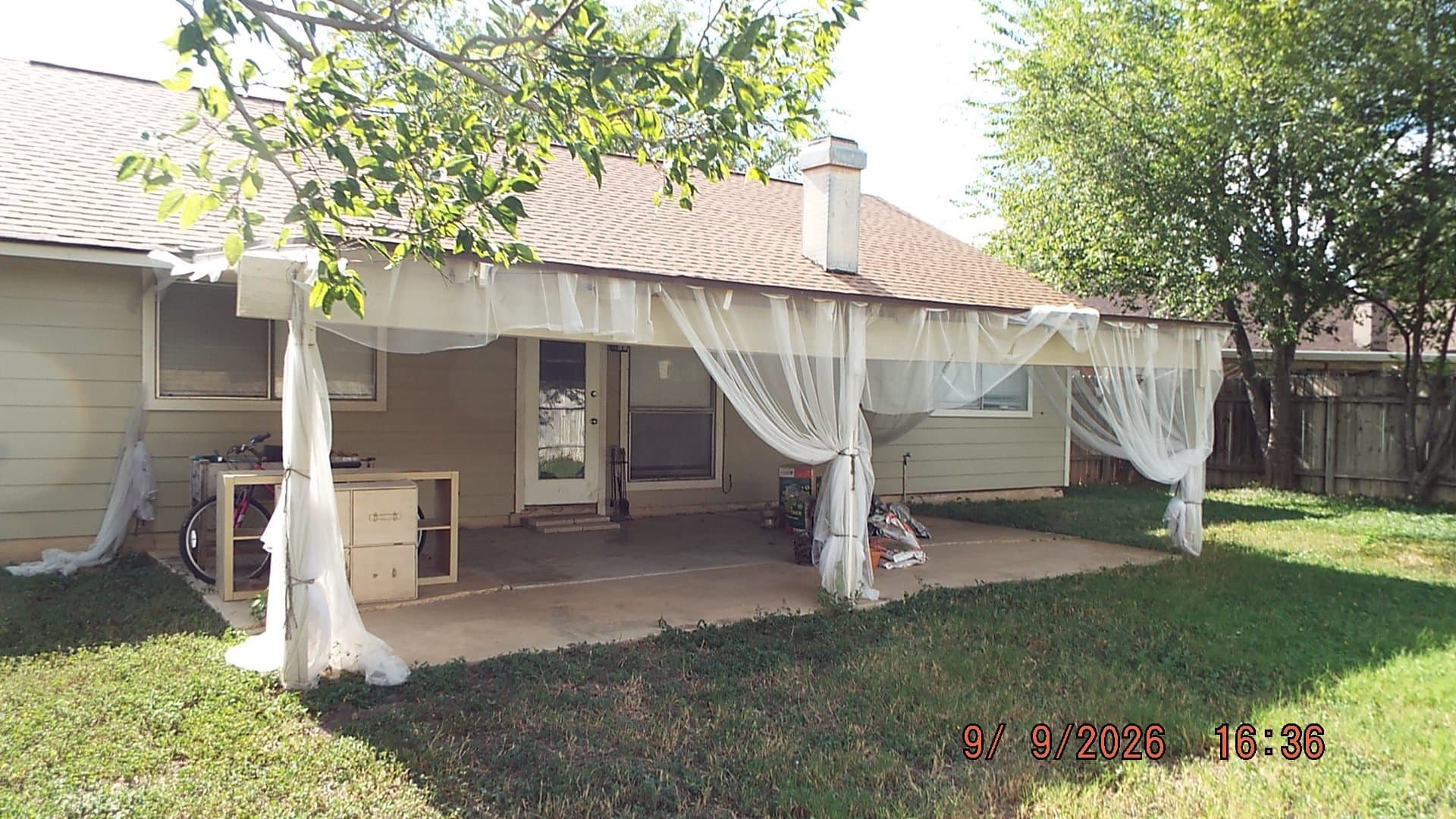 San Antonio House: 8311 Meadow Fire Street