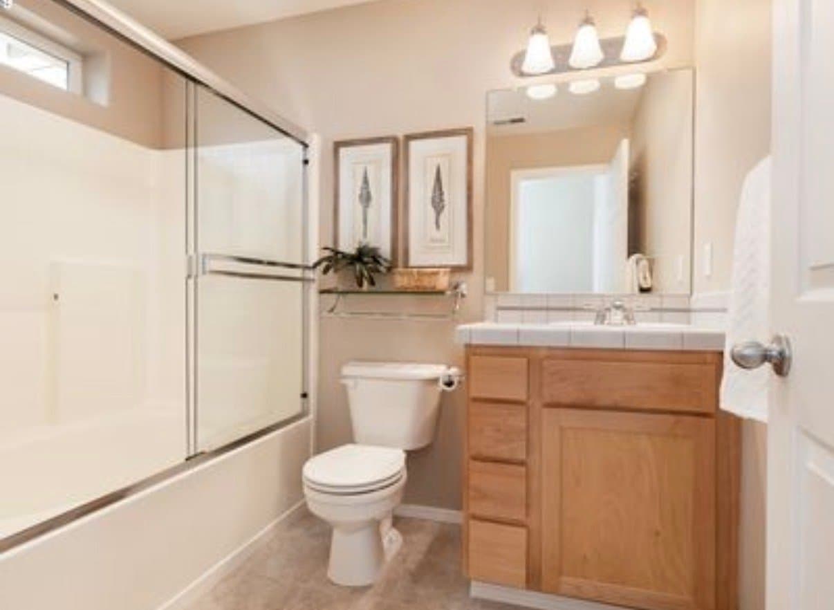 Portland Condo: 10234 NW Wilshire Ln