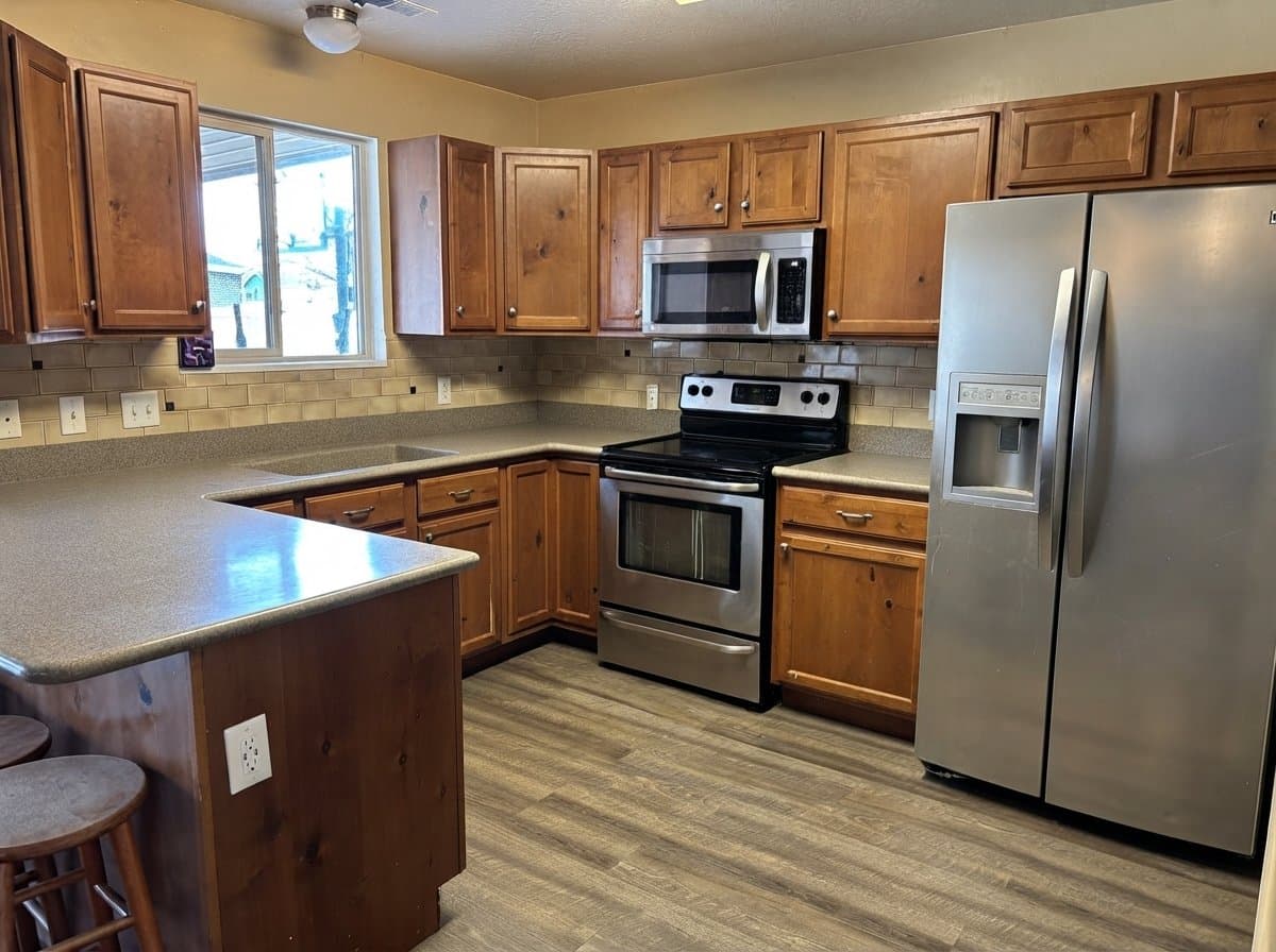 Springville House: 1119 W 100 N