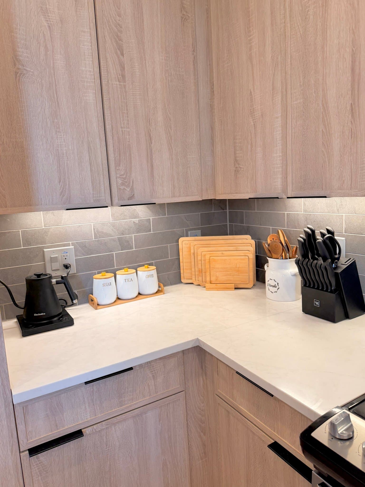Dallas Apartment: 13342 Midway Rd