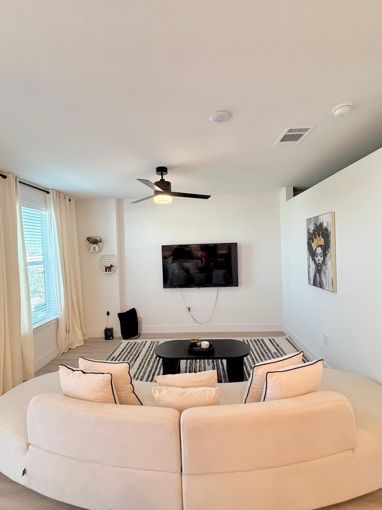 Dallas Apartment: 13342 Midway Rd