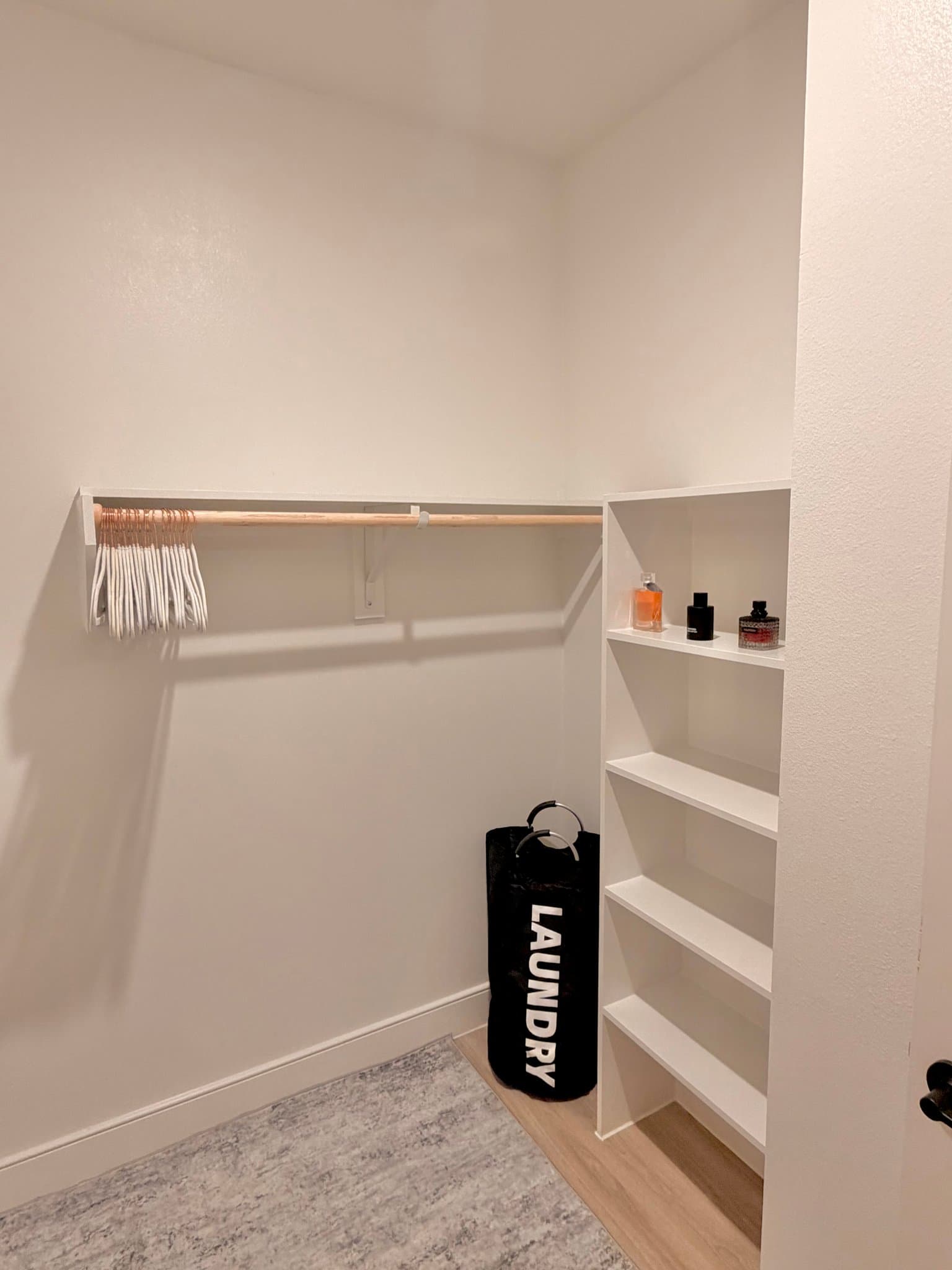 Dallas Apartment: 13342 Midway Rd