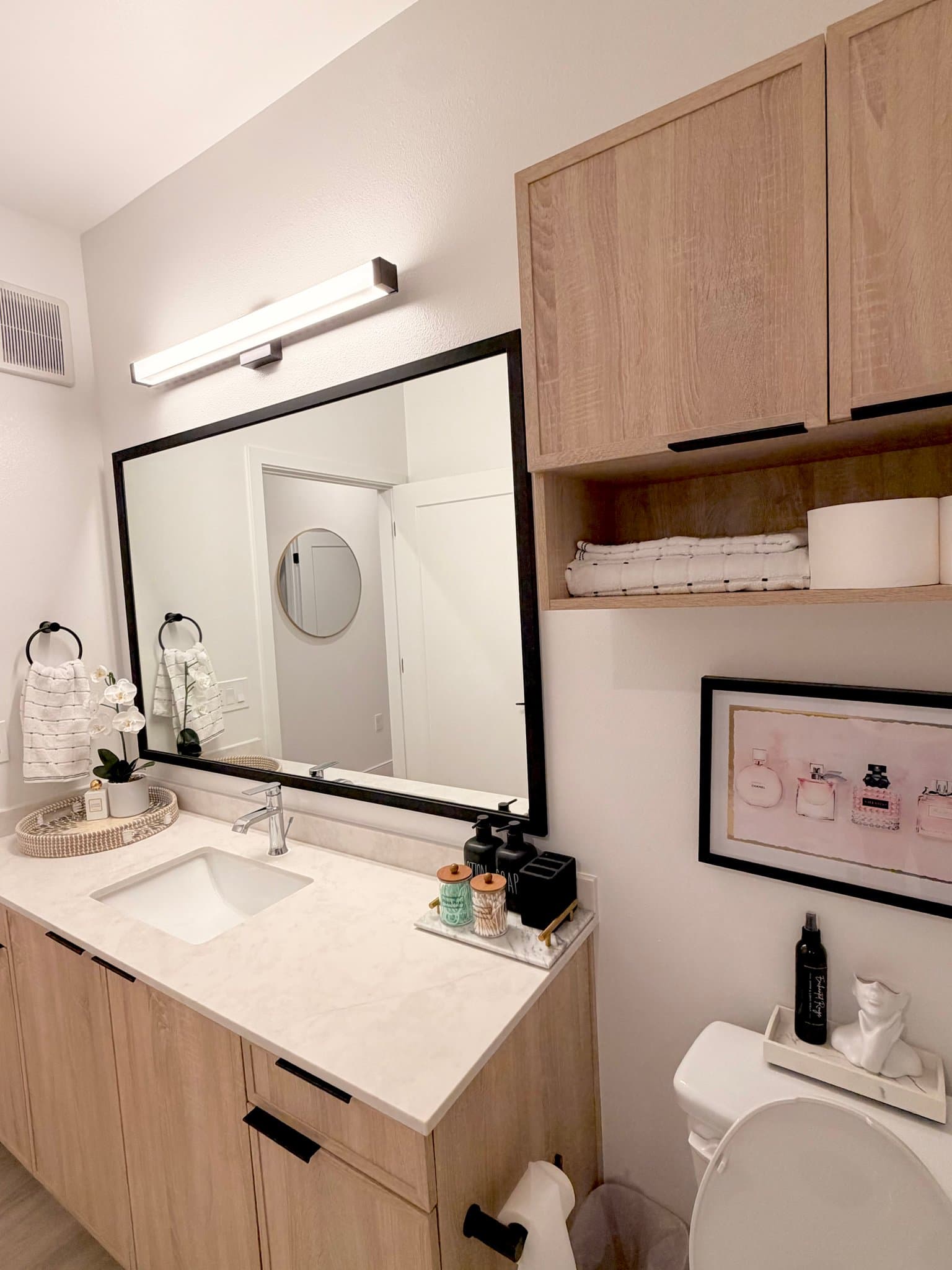 Dallas Apartment: 13342 Midway Rd