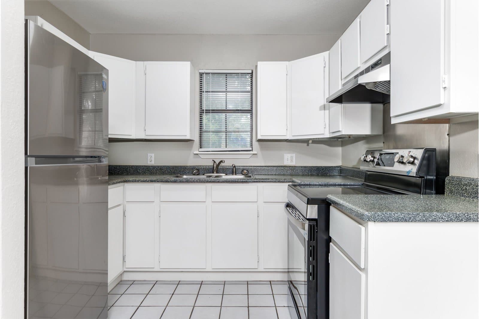 San Antonio House: 927 W. Formosa