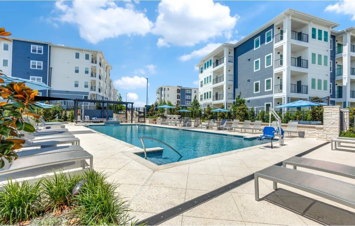 Austin Apartment: 7013 E william Cannon