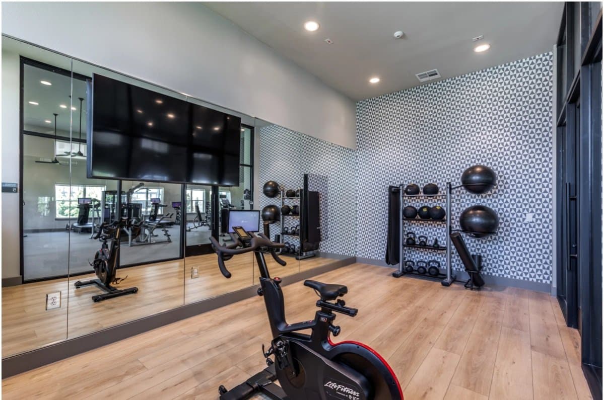 Austin Apartment: 7013 E william Cannon