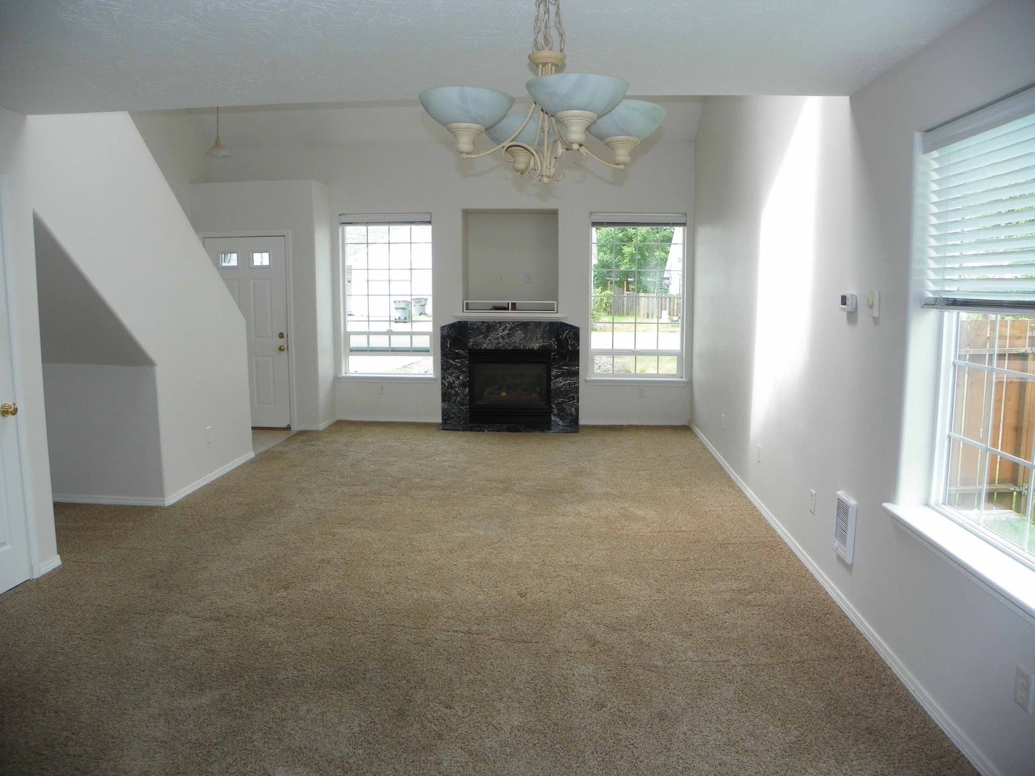 warrenton Multiplex: 734 nw date avenue