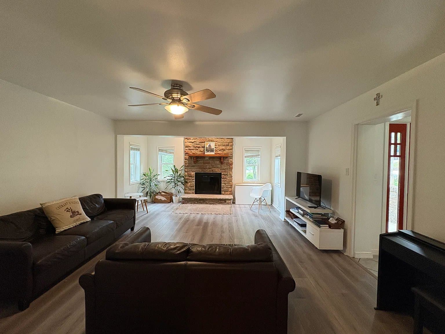 King of Prussia House: 312 Valley View Rd