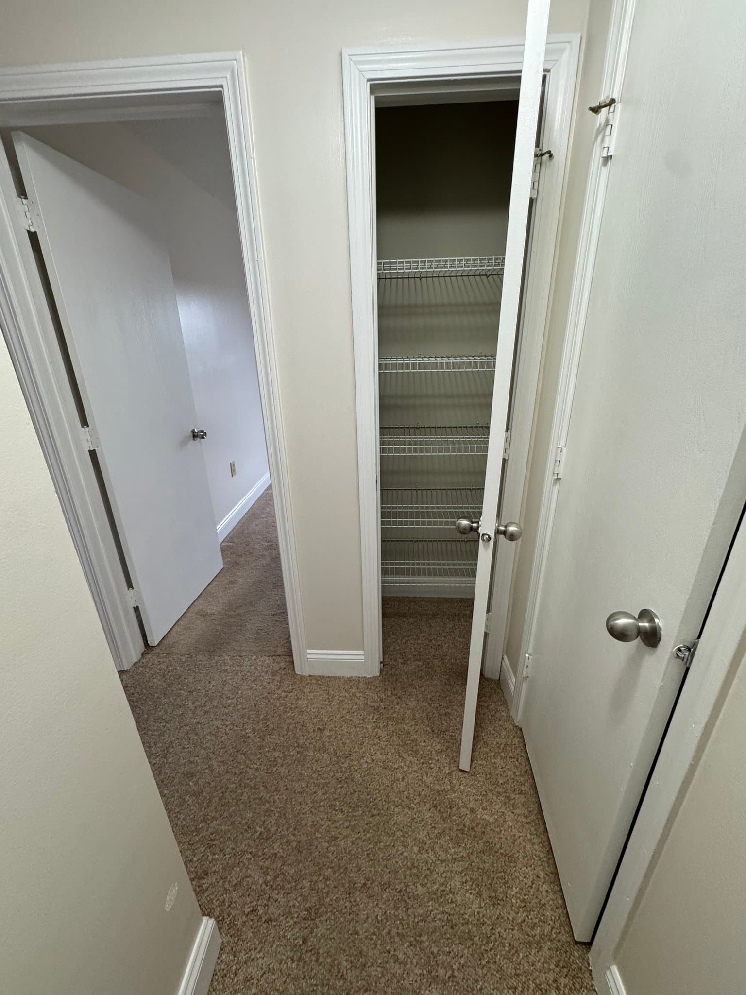 Manchester Condo: 230 Eastrn Ave