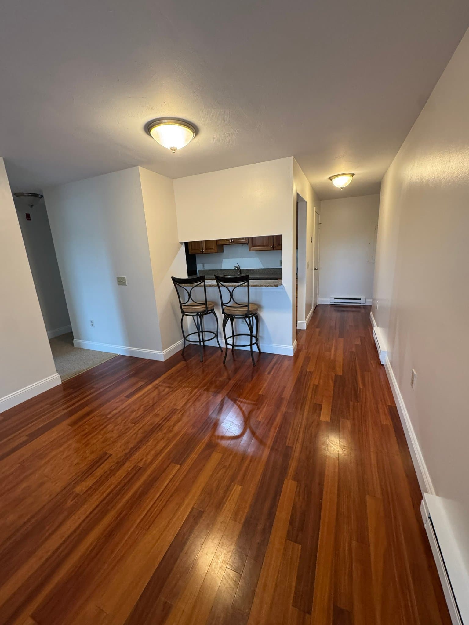 Manchester Condo: 230 Eastrn Ave