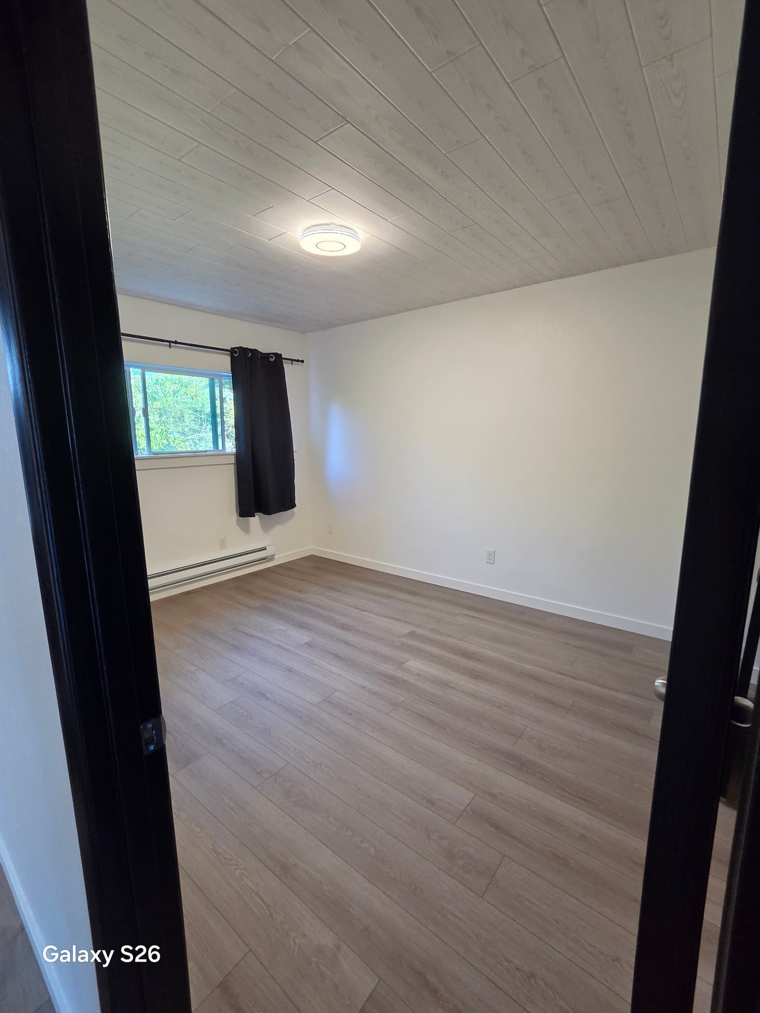 Burien Apartment: 2022 SW 152nd St Unit B