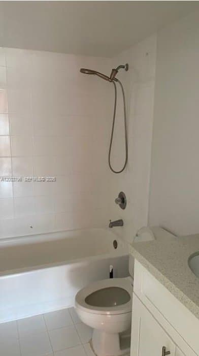 Miami Condo: 9360 Fontainebleau Blvd