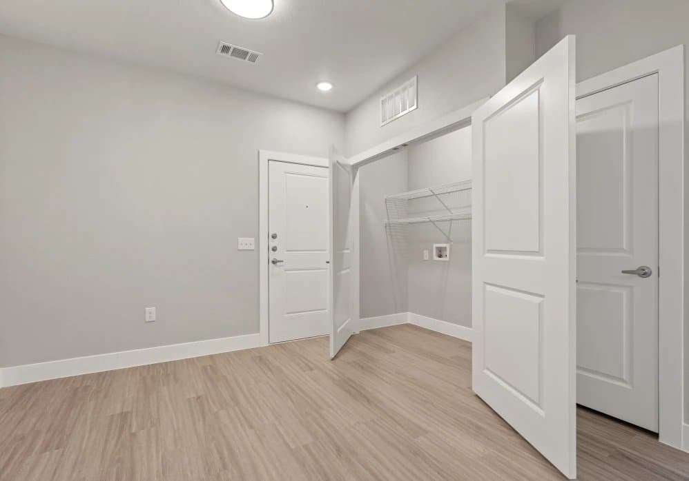 Del Valle Apartment: 13411 FM 812