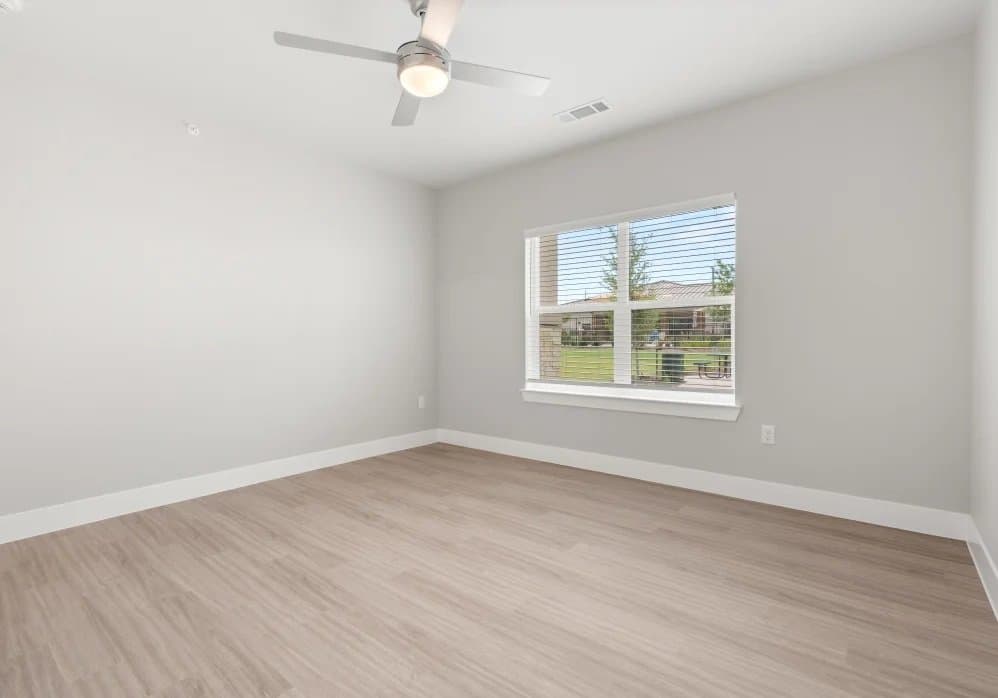 Del Valle Apartment: 13411 FM 812