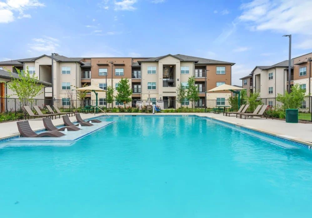 Del Valle Apartment: 13411 FM 812