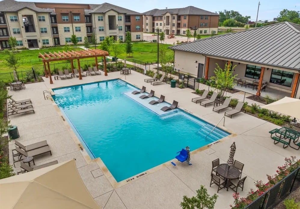 Del Valle Apartment: 13411 FM 812