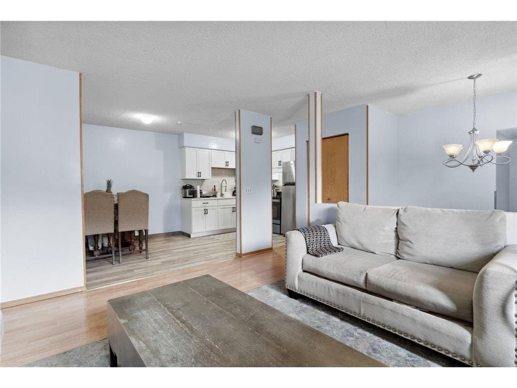Eagan Townhome: 4421 Cinnamon Ridge Circle