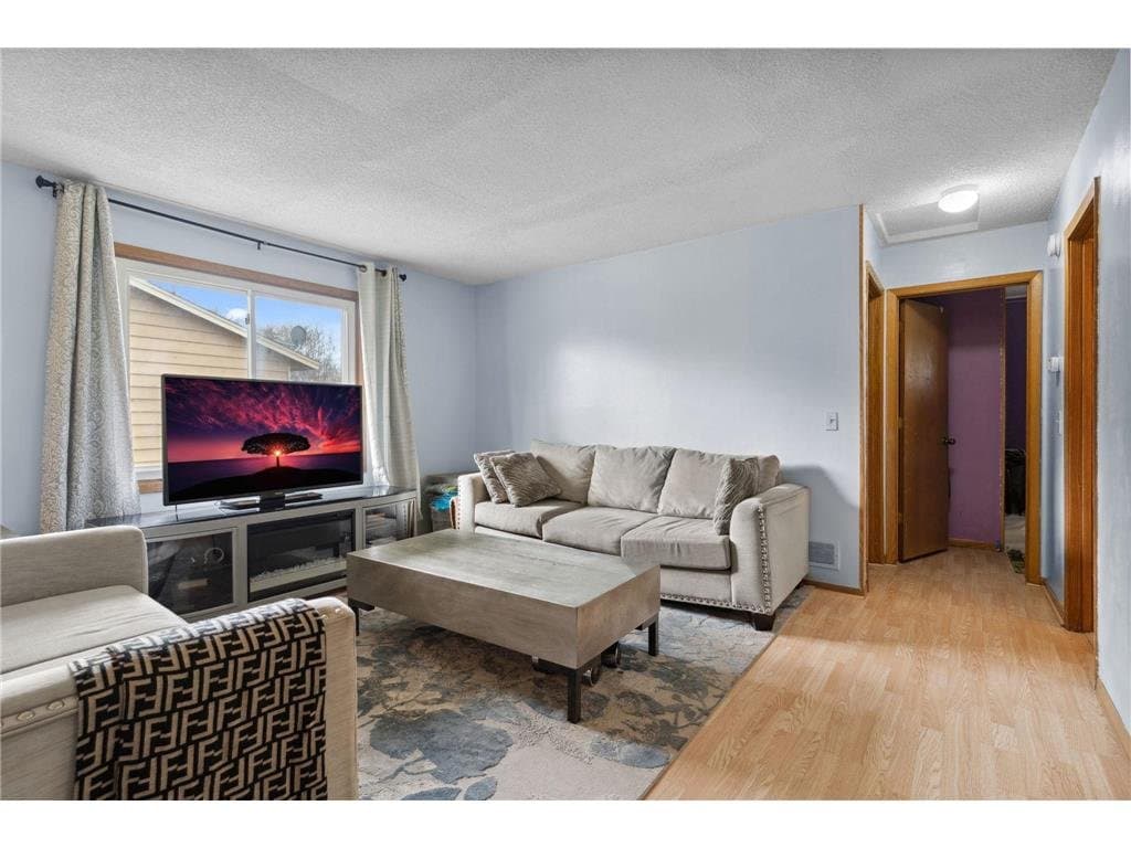 Eagan Townhome: 4421 Cinnamon Ridge Circle