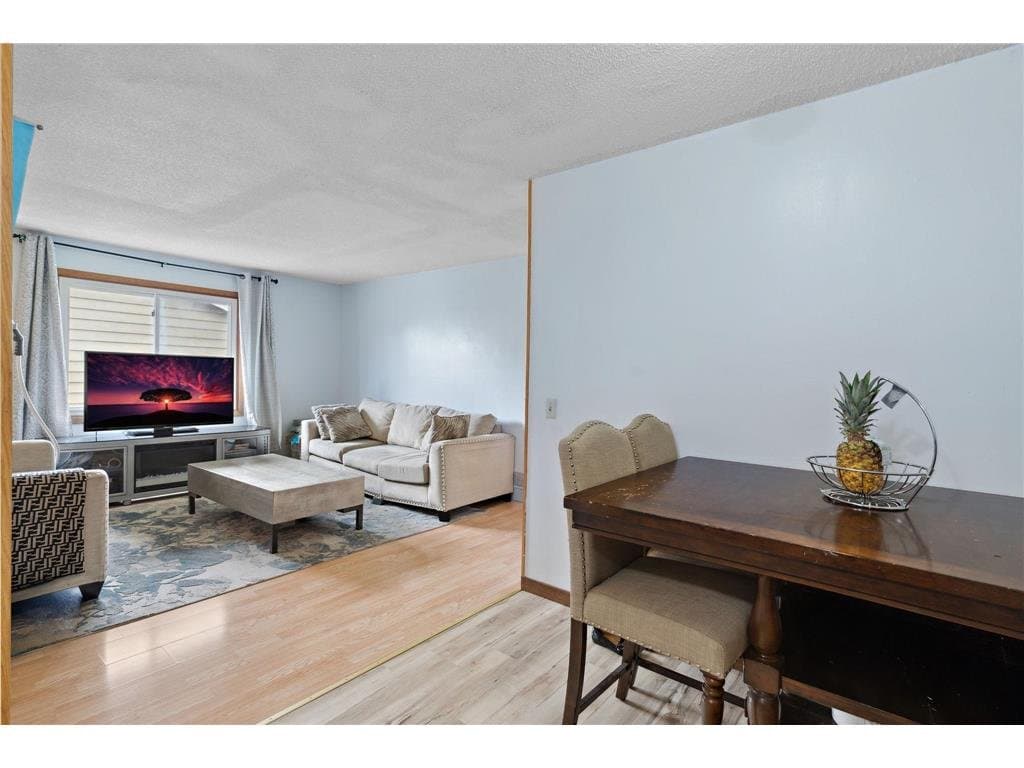 Eagan Townhome: 4421 Cinnamon Ridge Circle