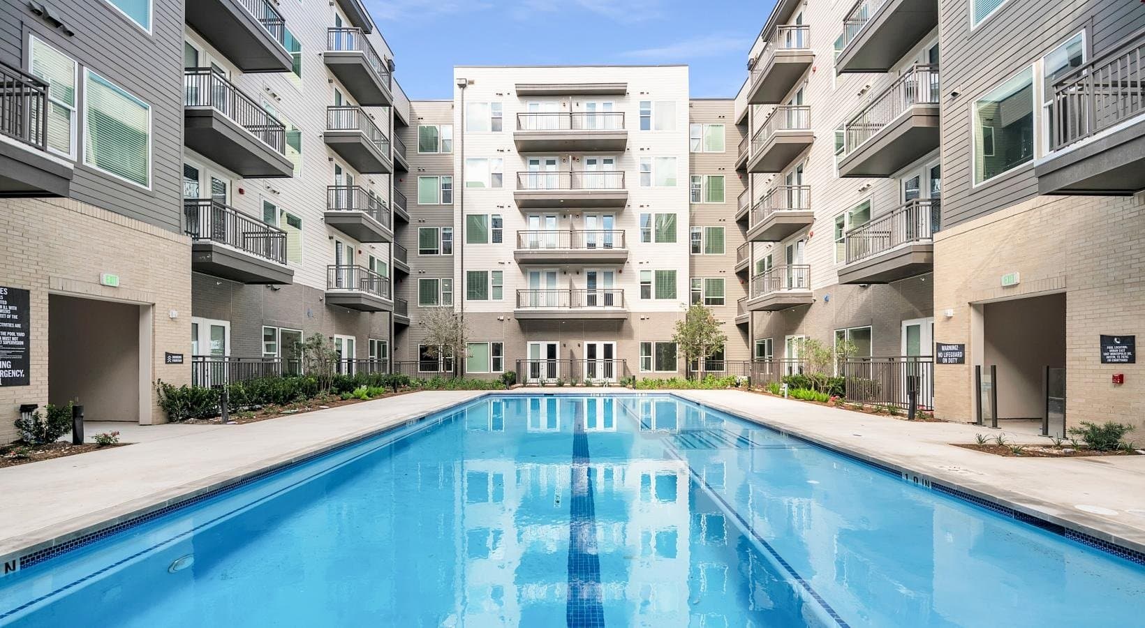 Austin Apartment: 6400 E riverside