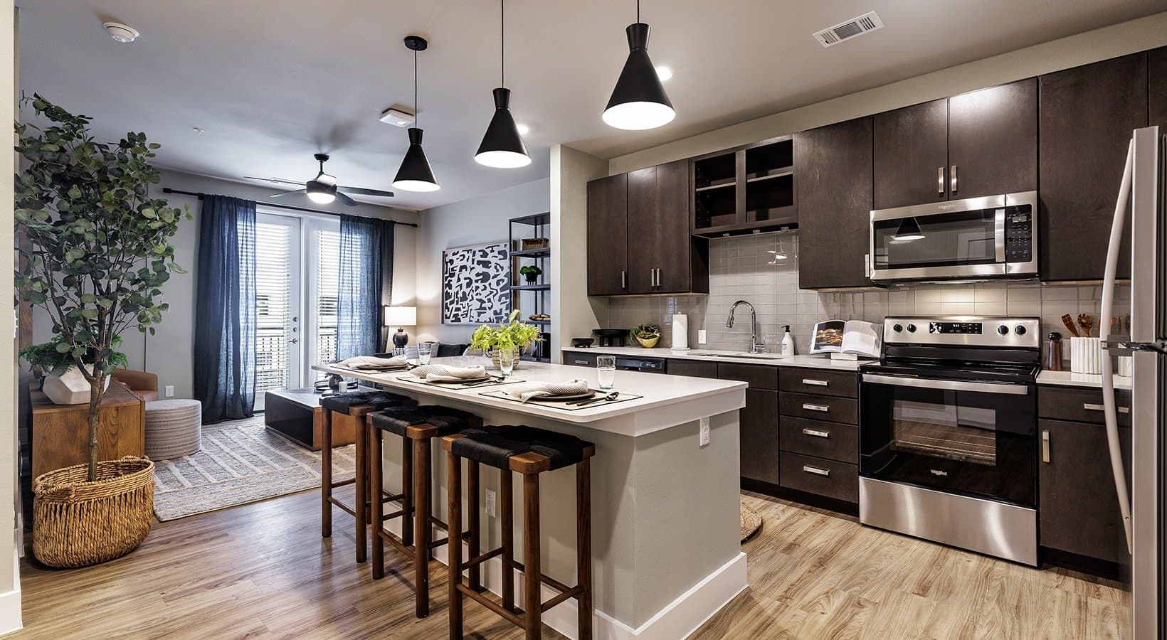 Austin Apartment: 6400 E riverside