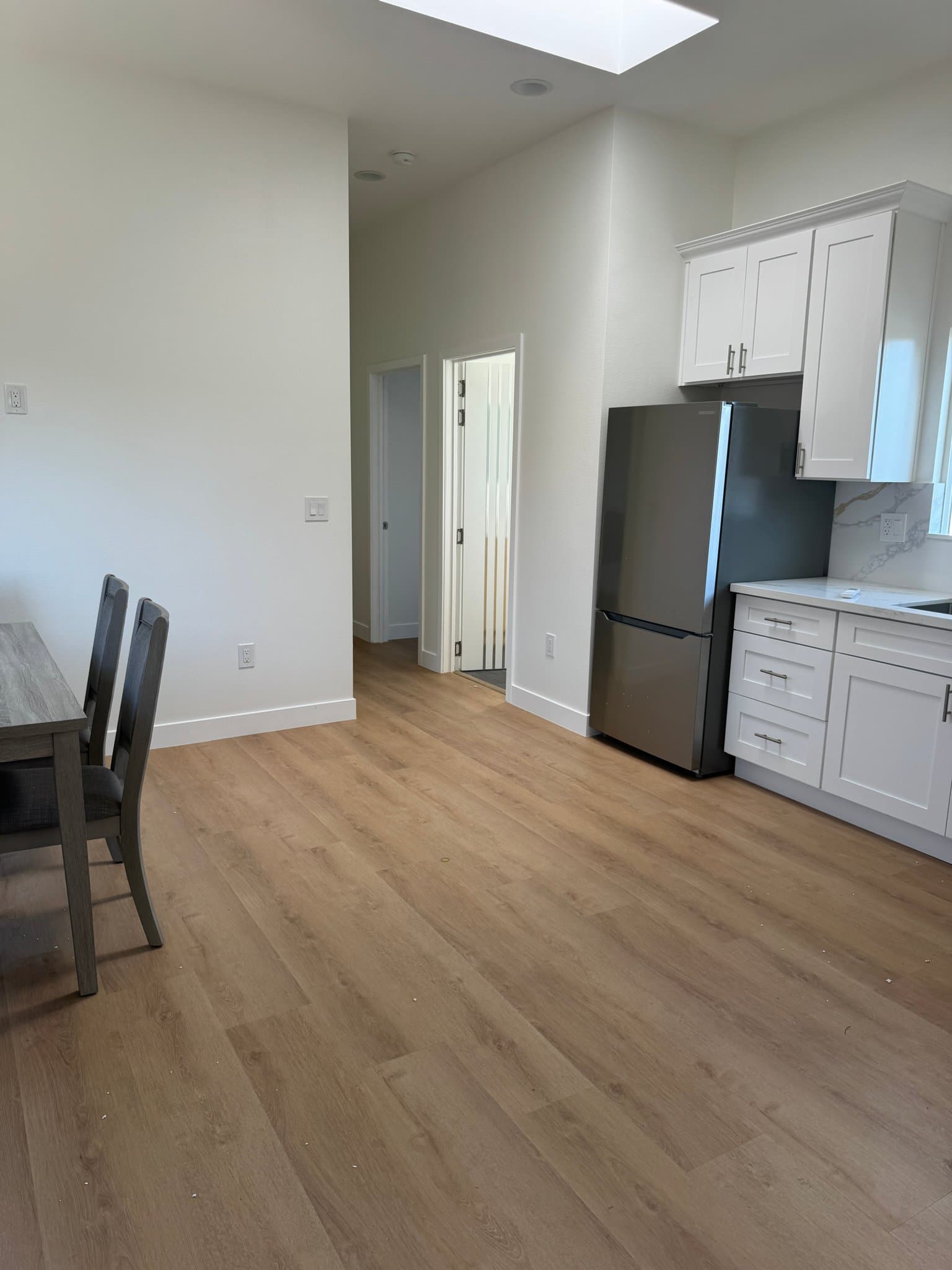 Garden Grove Single Room: 11135 Faye Ave