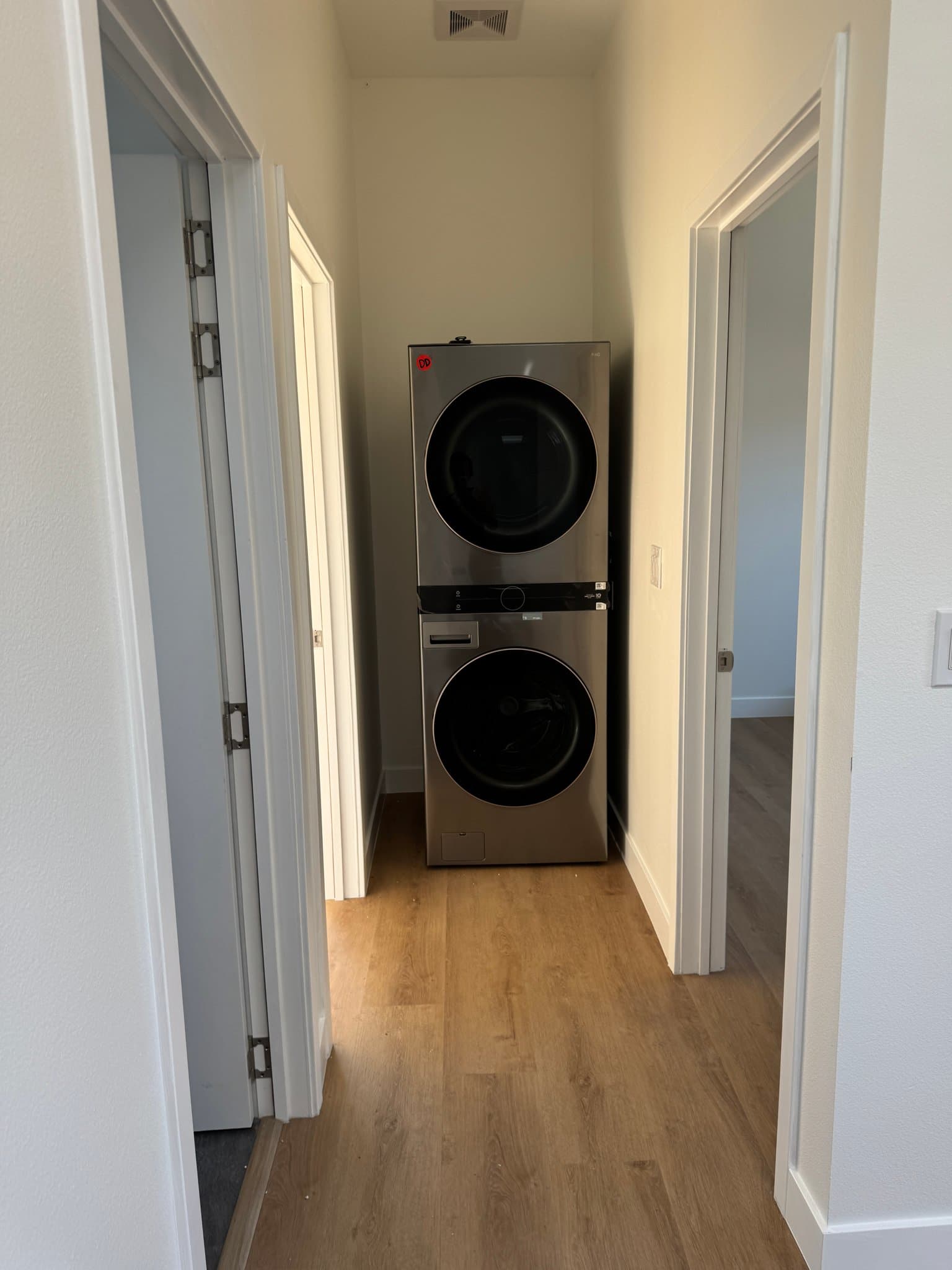Garden Grove Single Room: 11135 Faye Ave