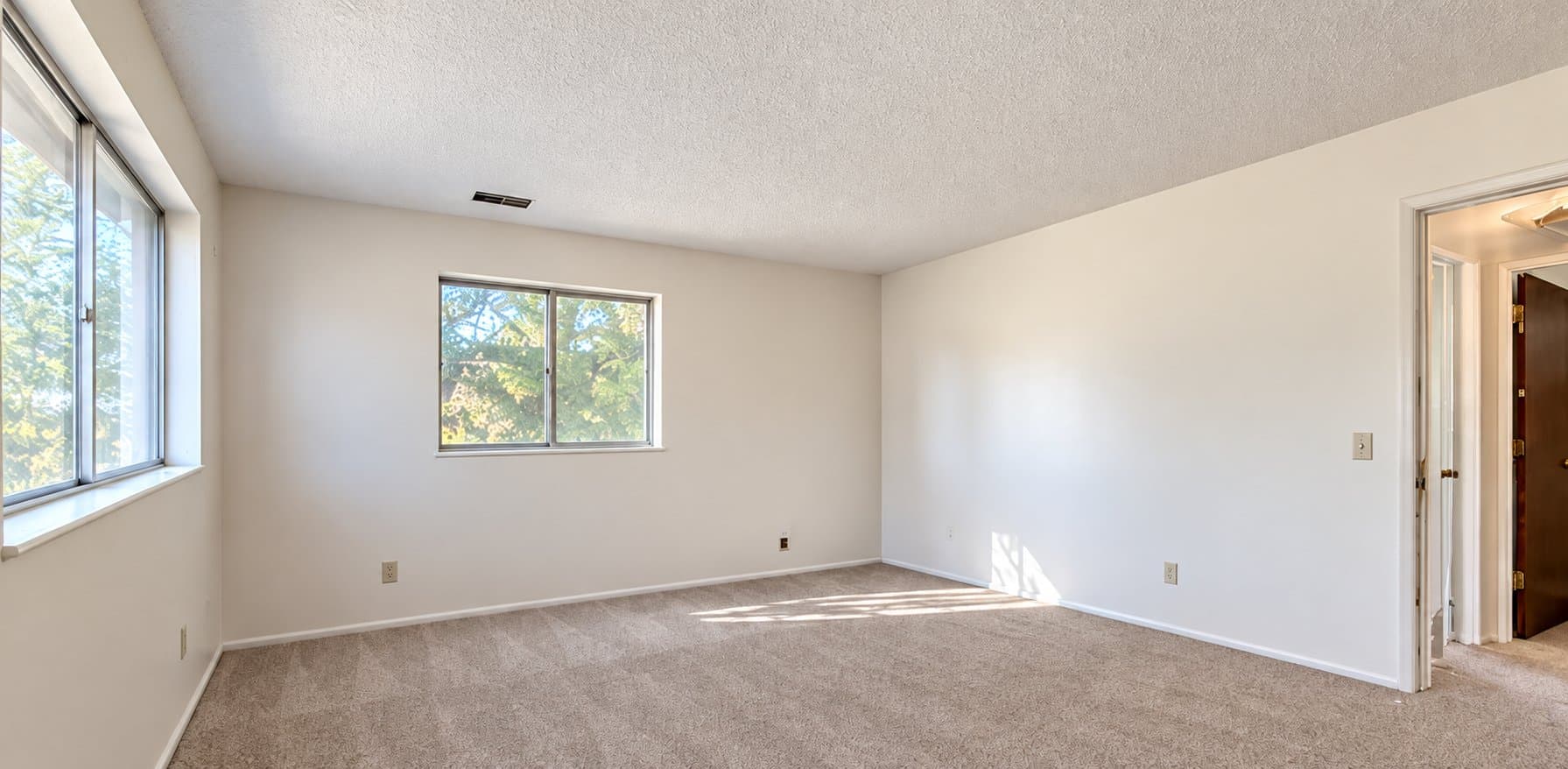 Ogden Multiplex: 5820 Main Point Blvd