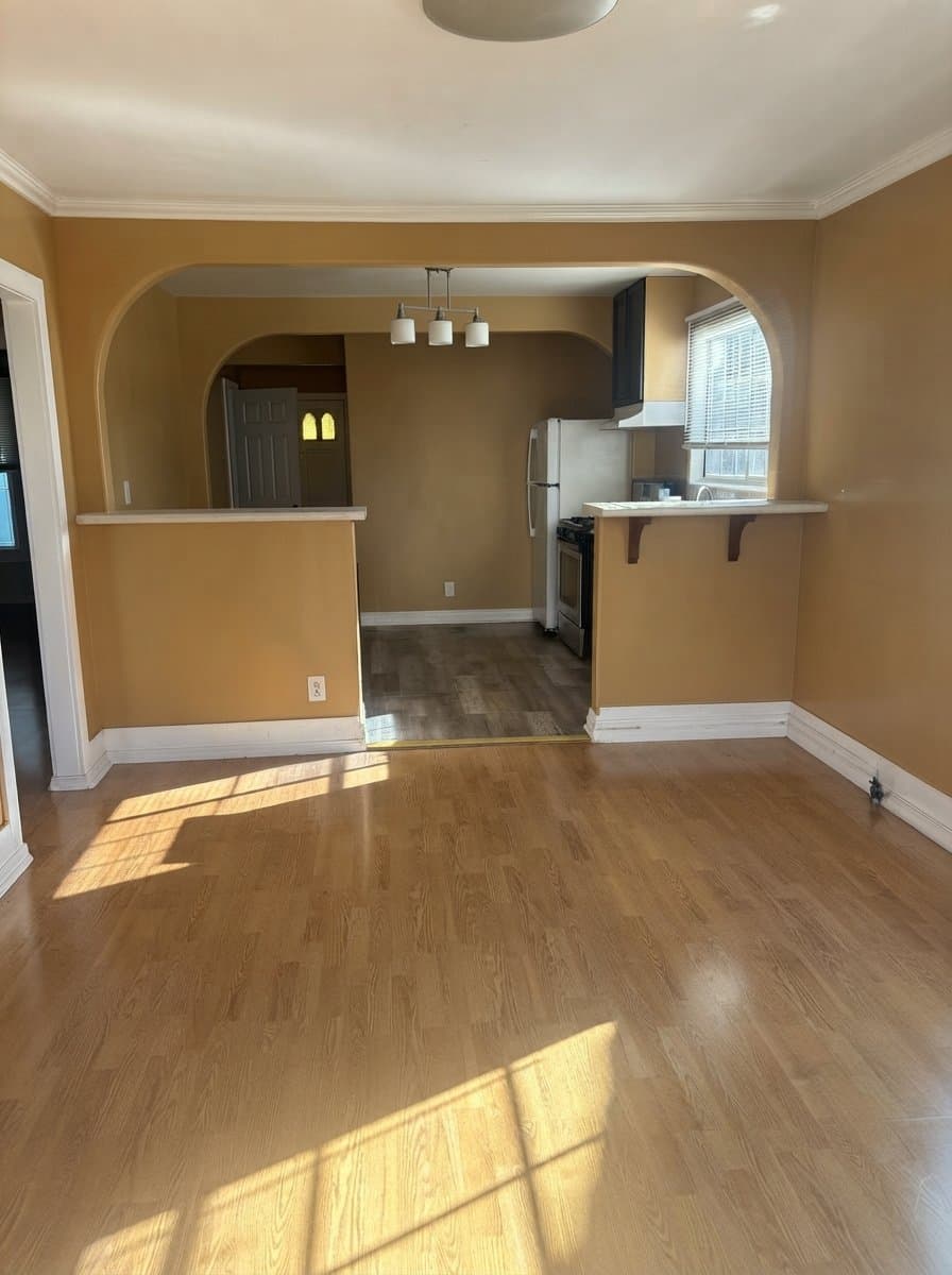 Los Angeles House: 4680 Lincoln Ave