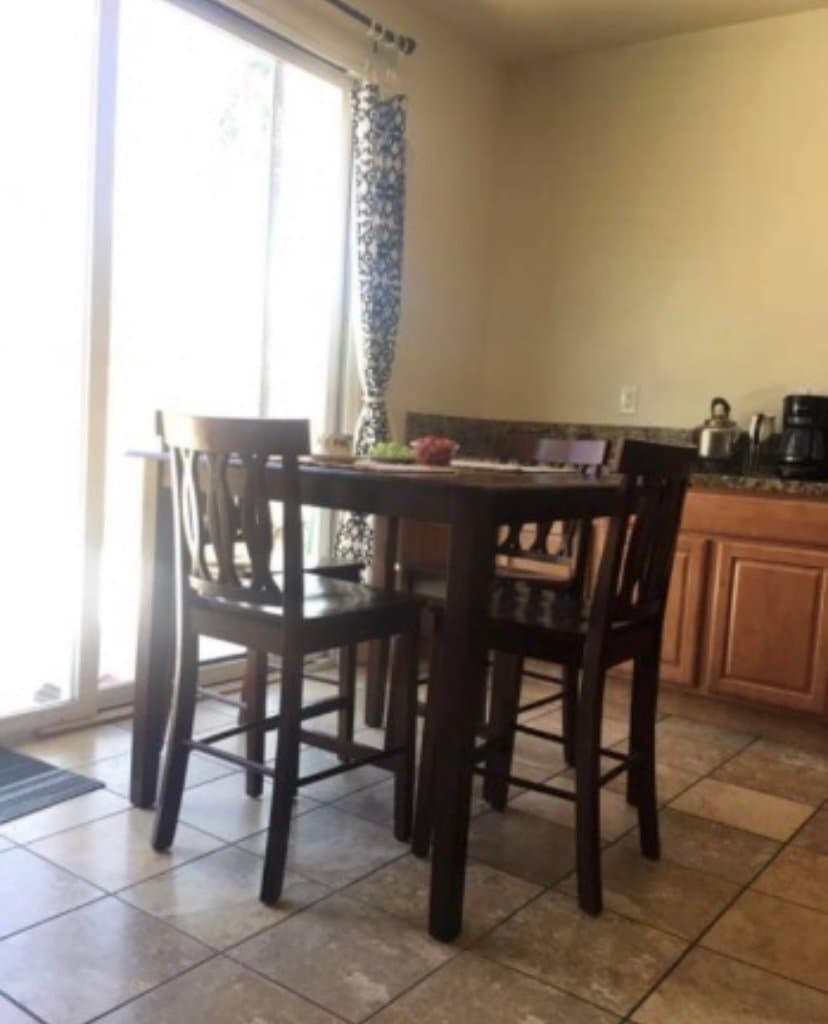 Corona Single Room: 13744 dellbrook st