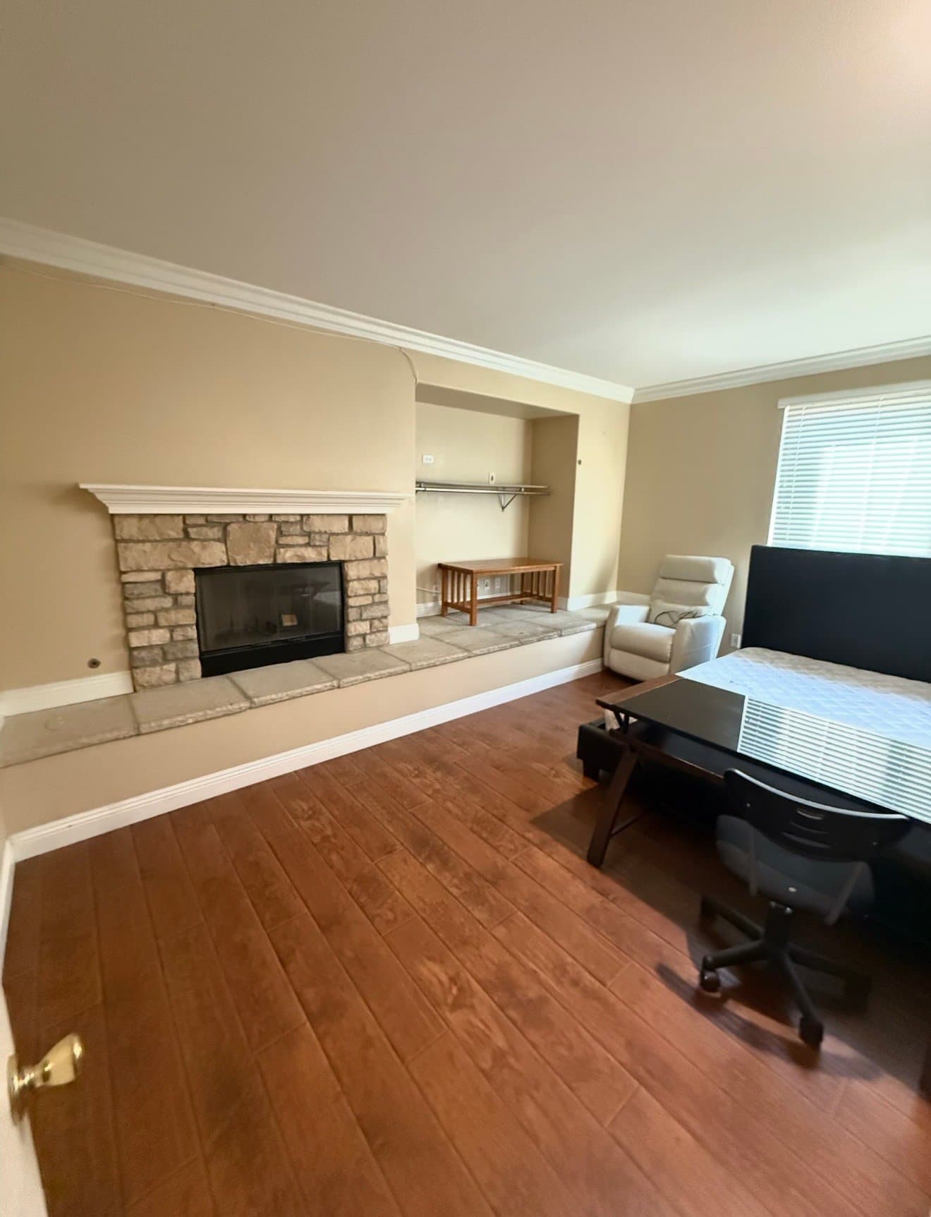 Eastvale Single Room: 13668 amberview pl