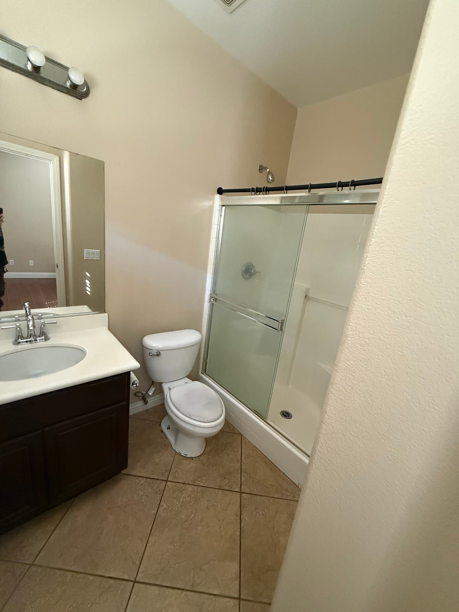 Eastvale Single Room: 13668 amberview pl