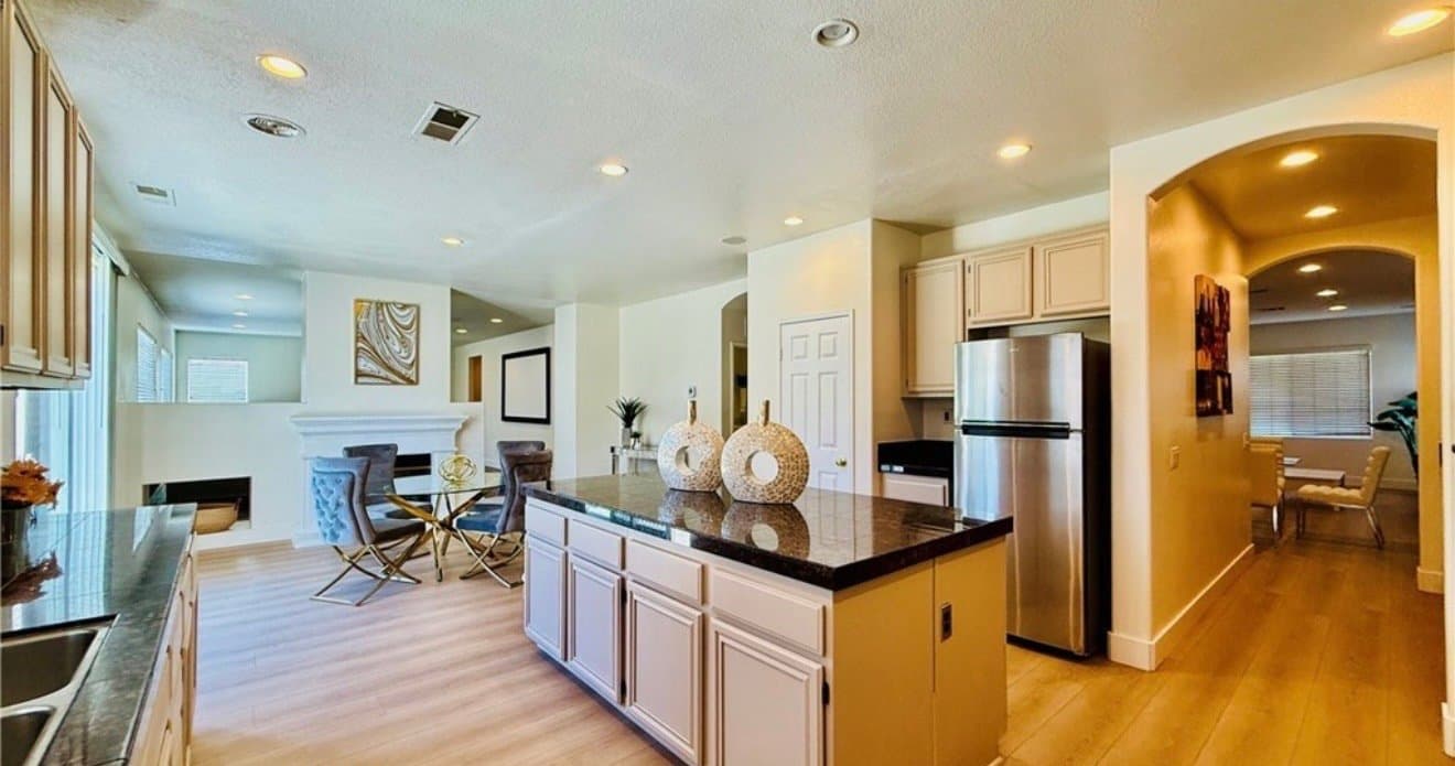 Jurupa valley Single Room: 11958 sunstone ct