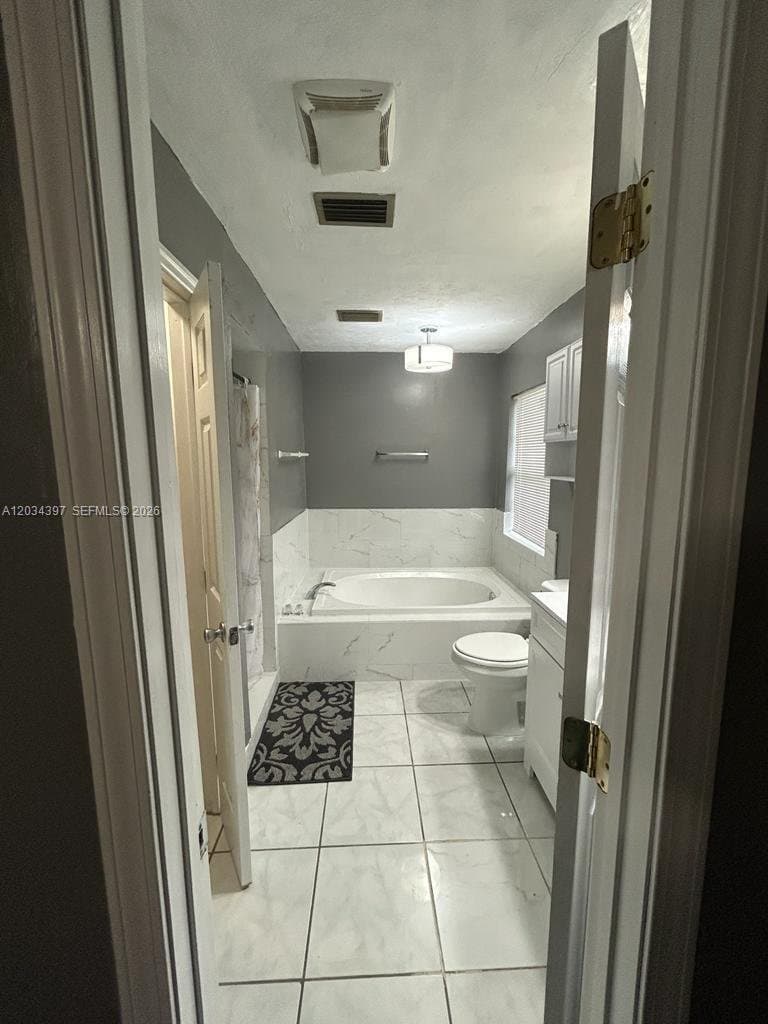 ORLANDO Townhome: 20420 Marlin St