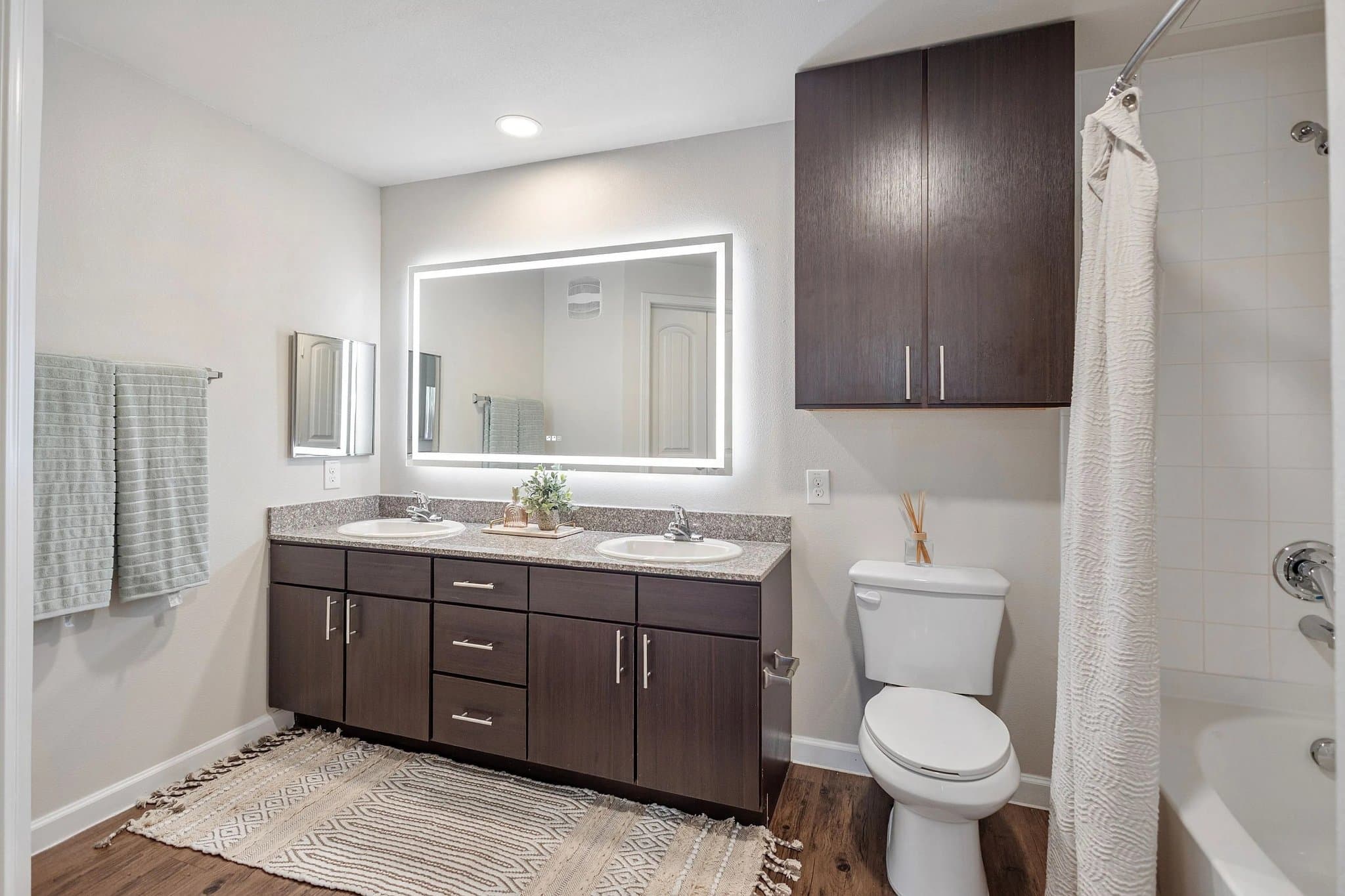 Austin Apartment: 1701 Oak Hill Ln