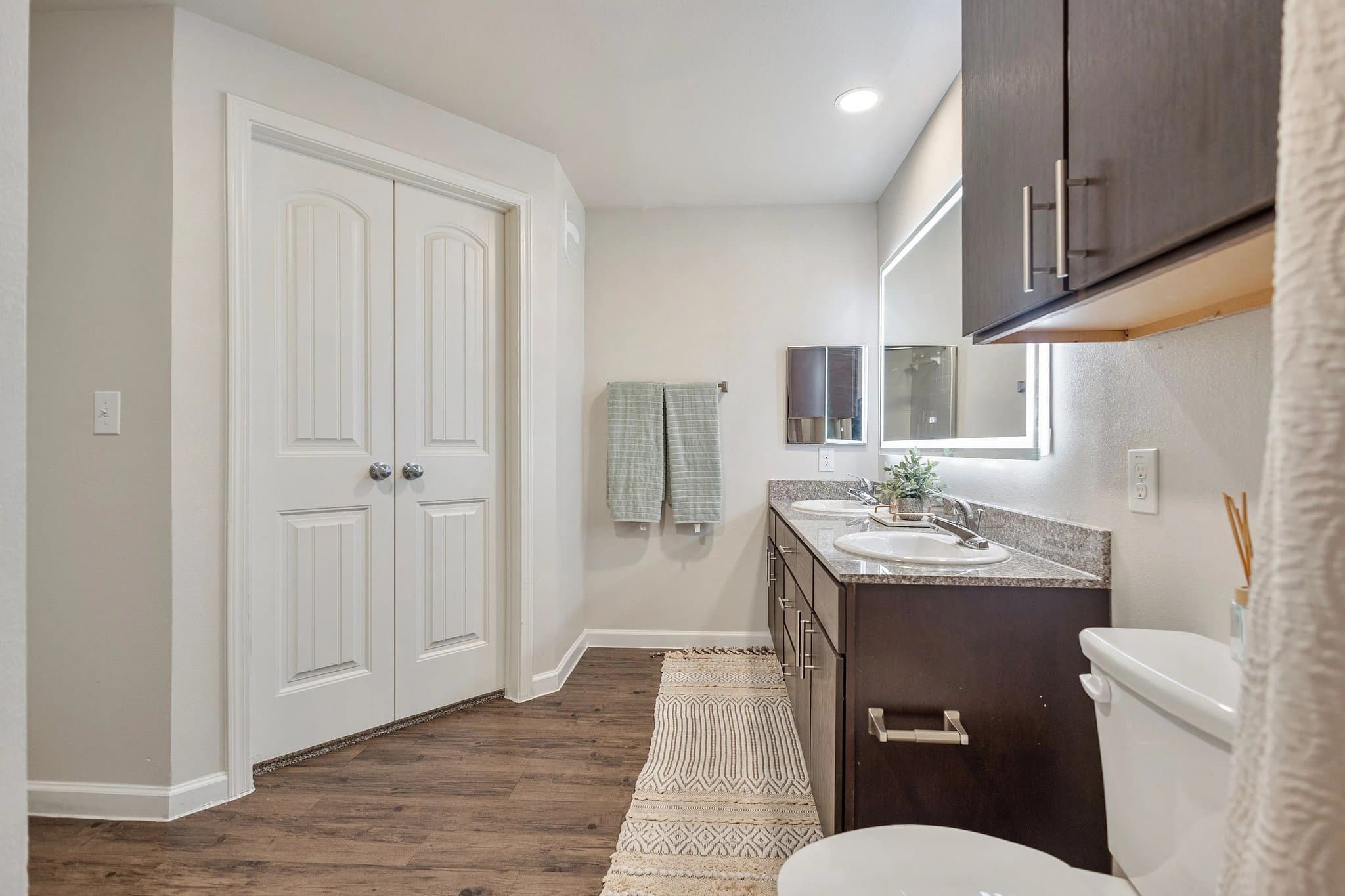 Austin Apartment: 1701 Oak Hill Ln