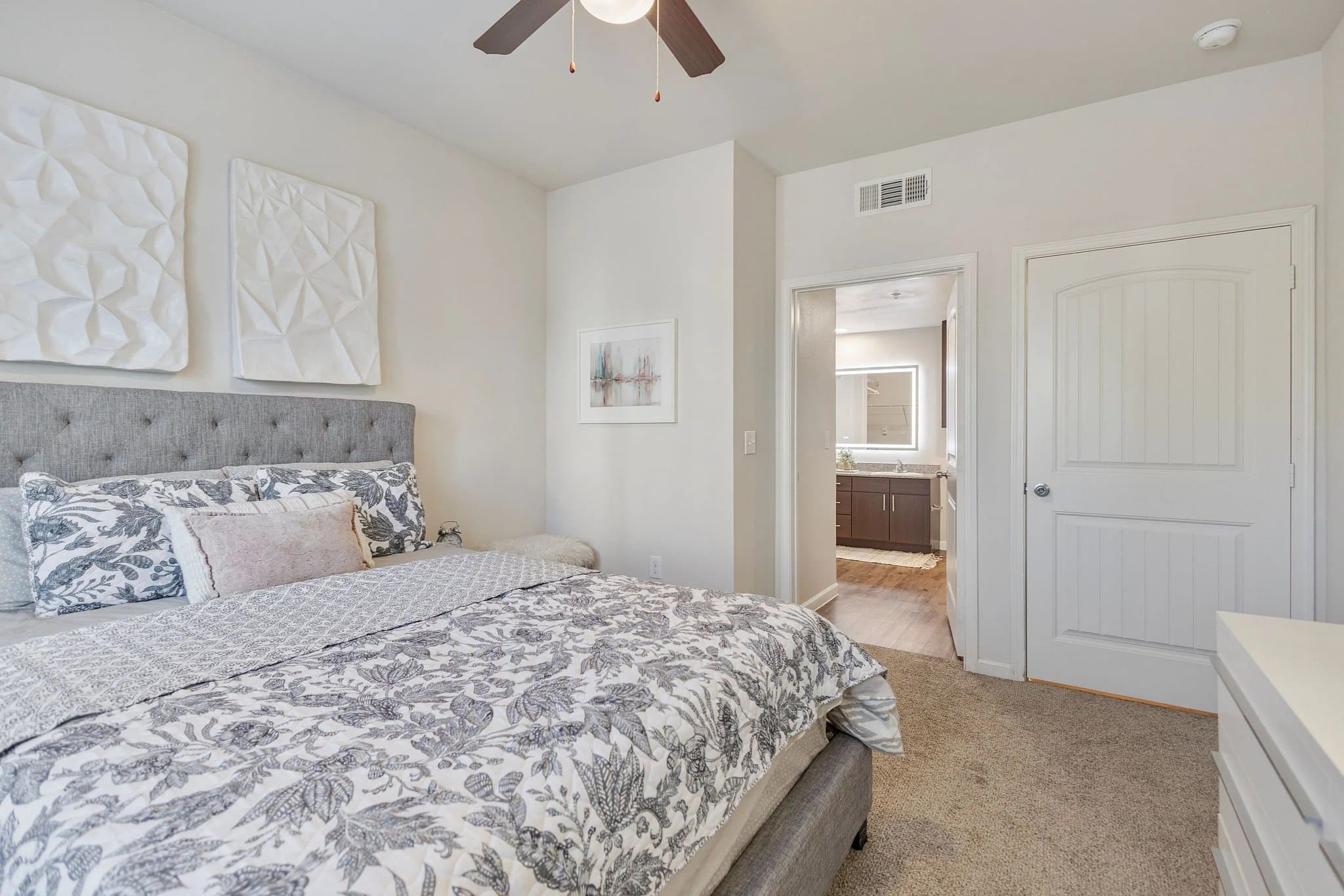 Austin Apartment: 1701 Oak Hill Ln