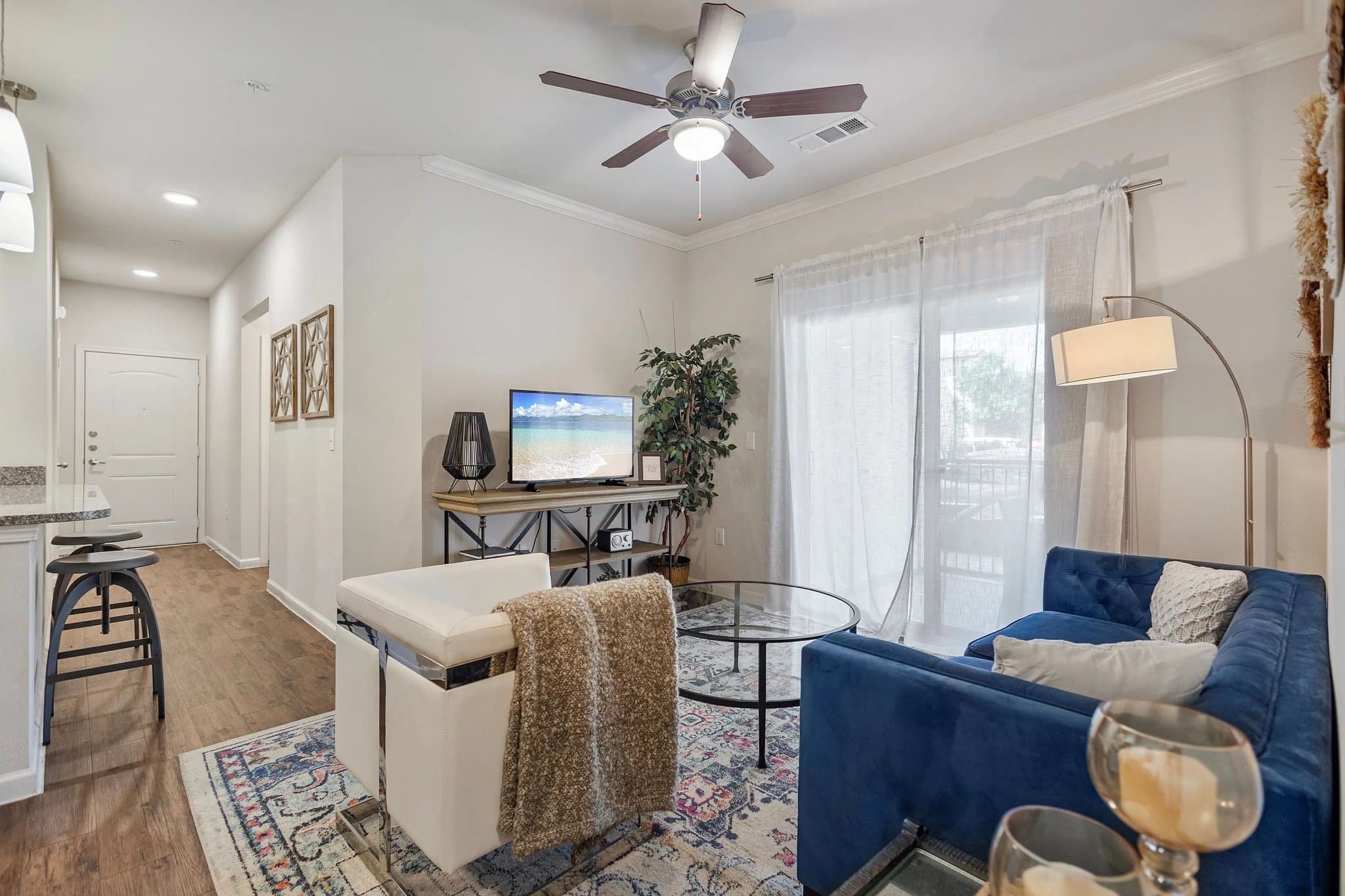 Austin Apartment: 1701 Oak Hill Ln