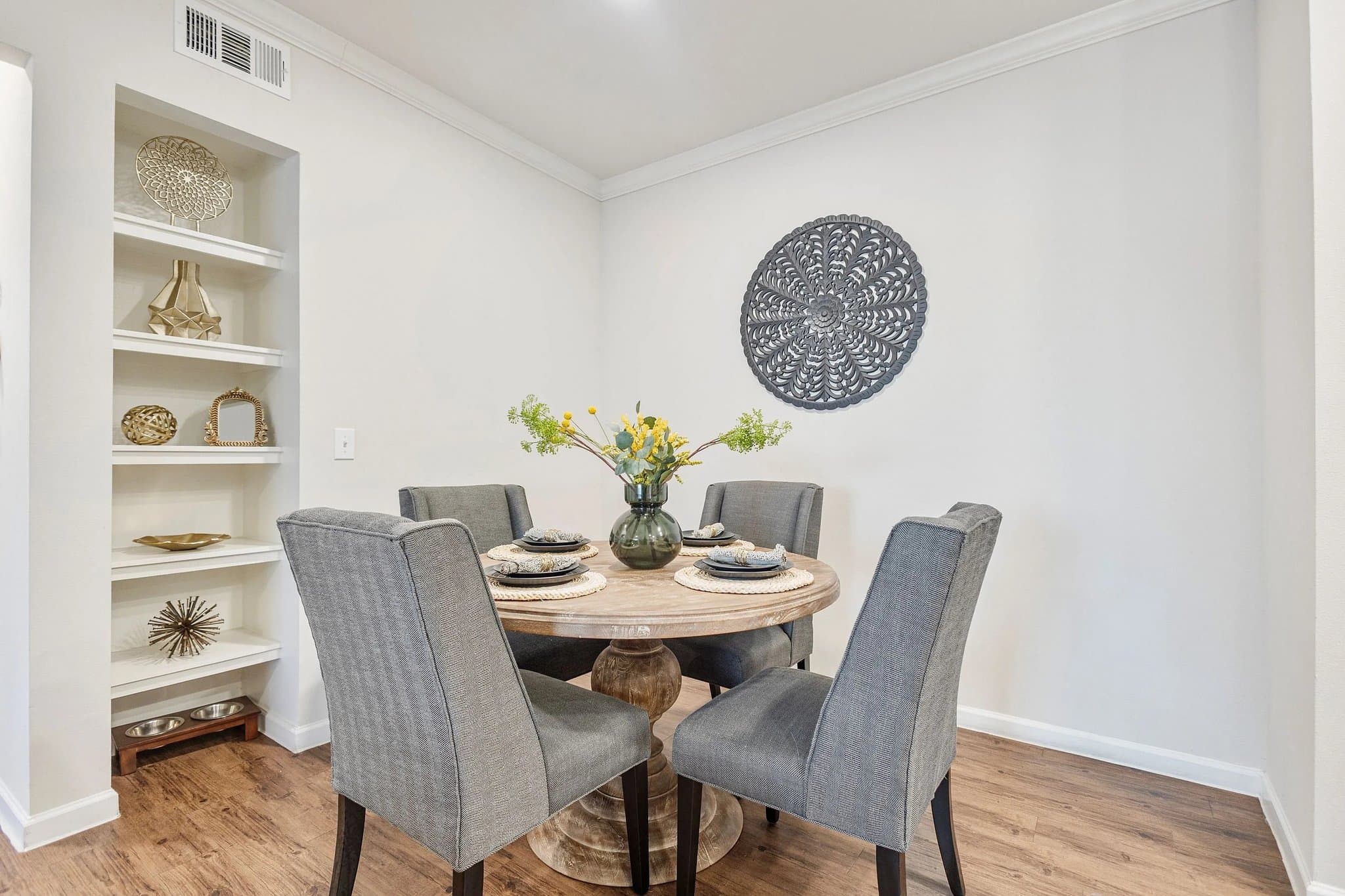 Austin Apartment: 1701 Oak Hill Ln