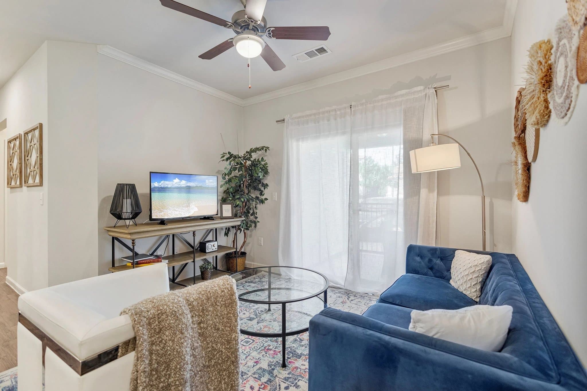 Austin Apartment: 1701 Oak Hill Ln