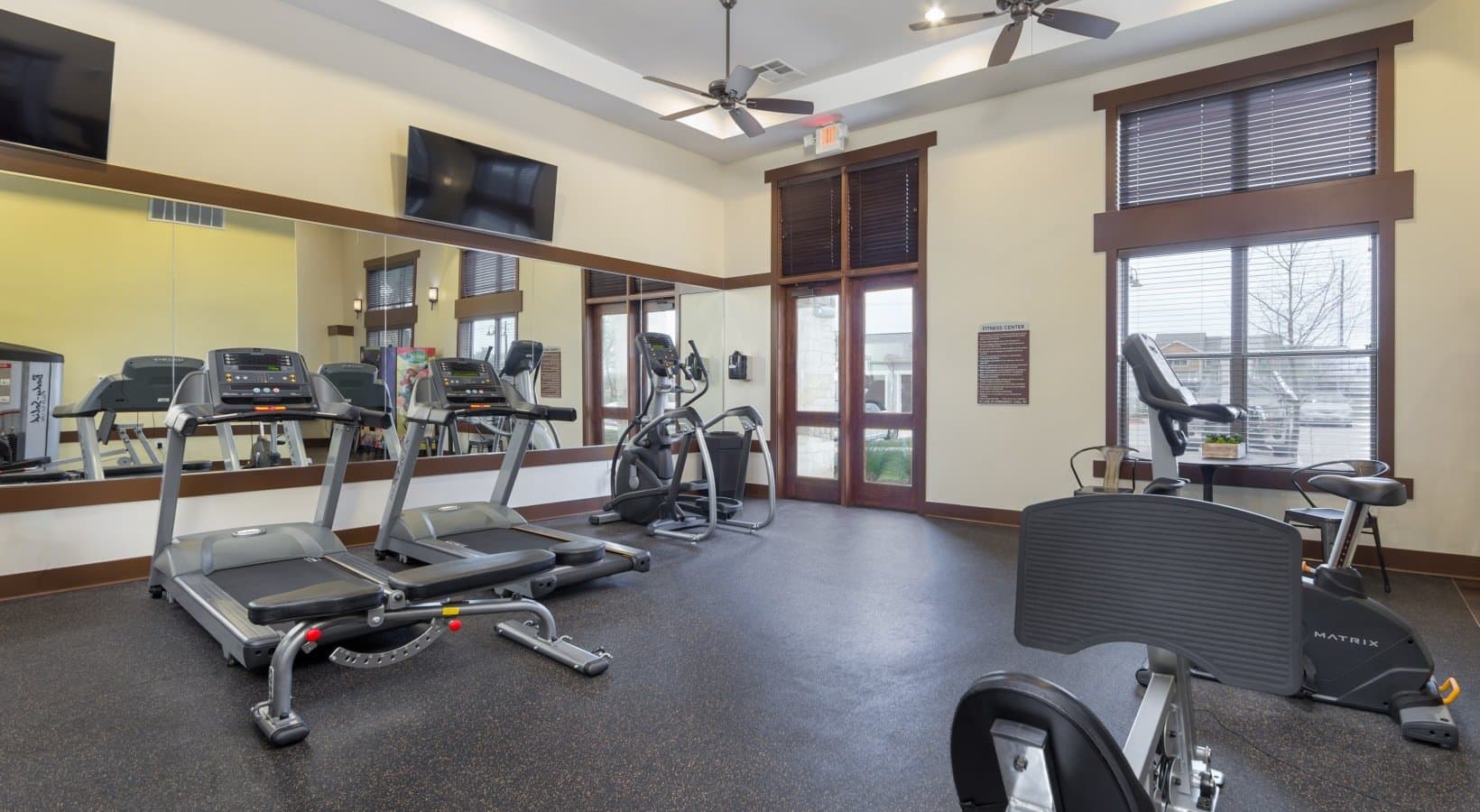 Austin Apartment: 515 E Slaughter ln