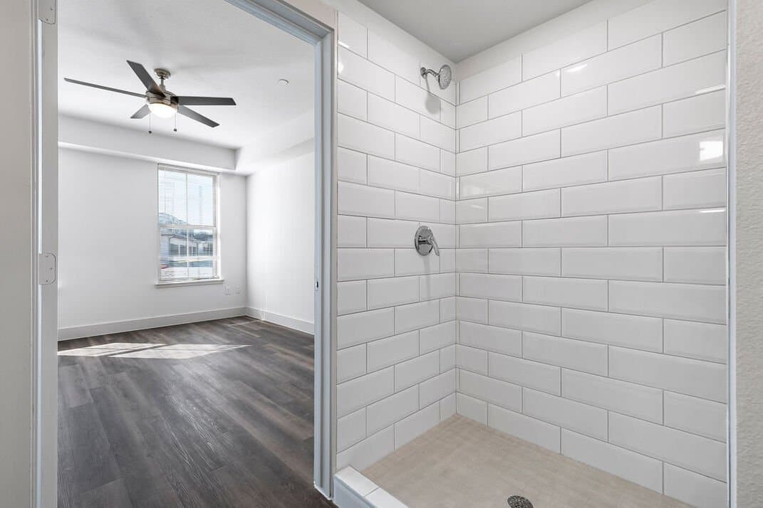 Austin Apartment: 2001 E Slaughter Ln