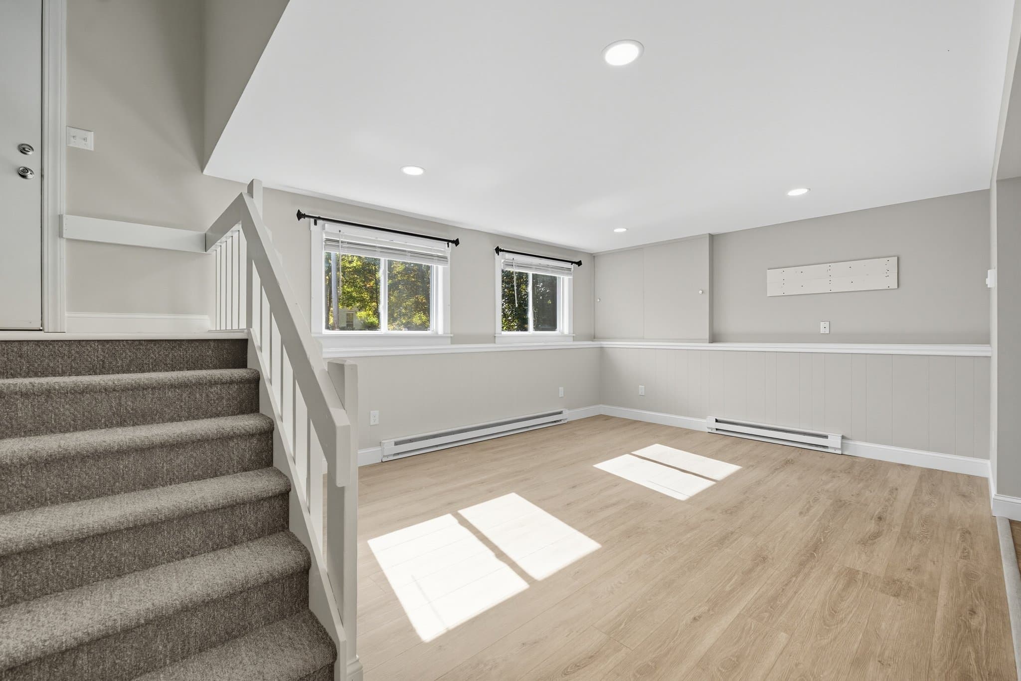 Raymond Multiplex: 35 B Prescott Road