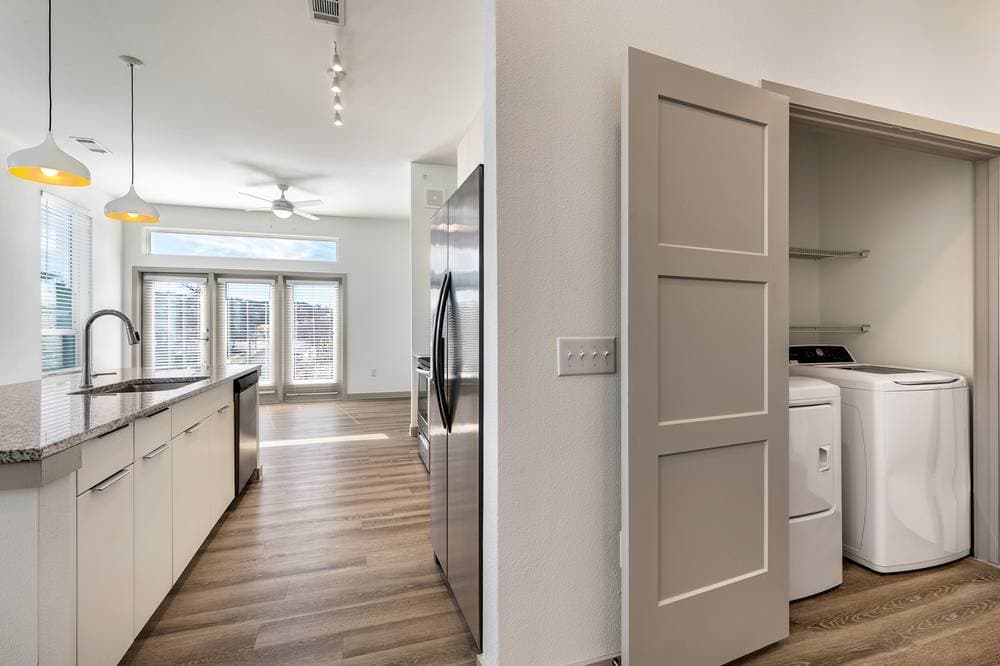 Austin Apartment: 1700 WIllow Creek