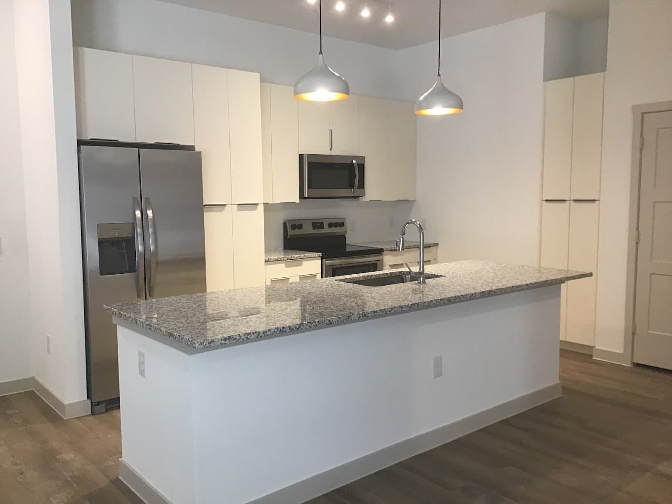 Austin Apartment: 1700 WIllow Creek
