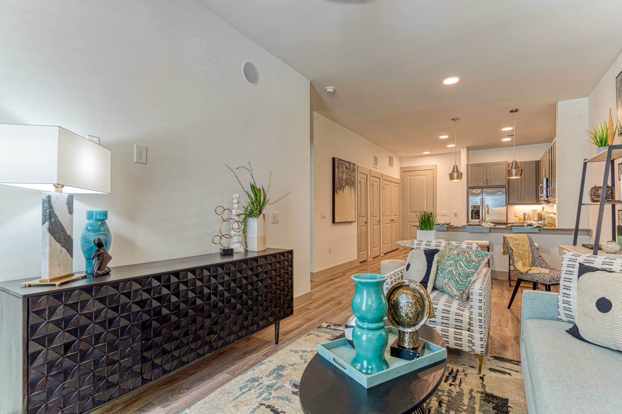 Austin Apartment: 1400 Royal Crest Dr.