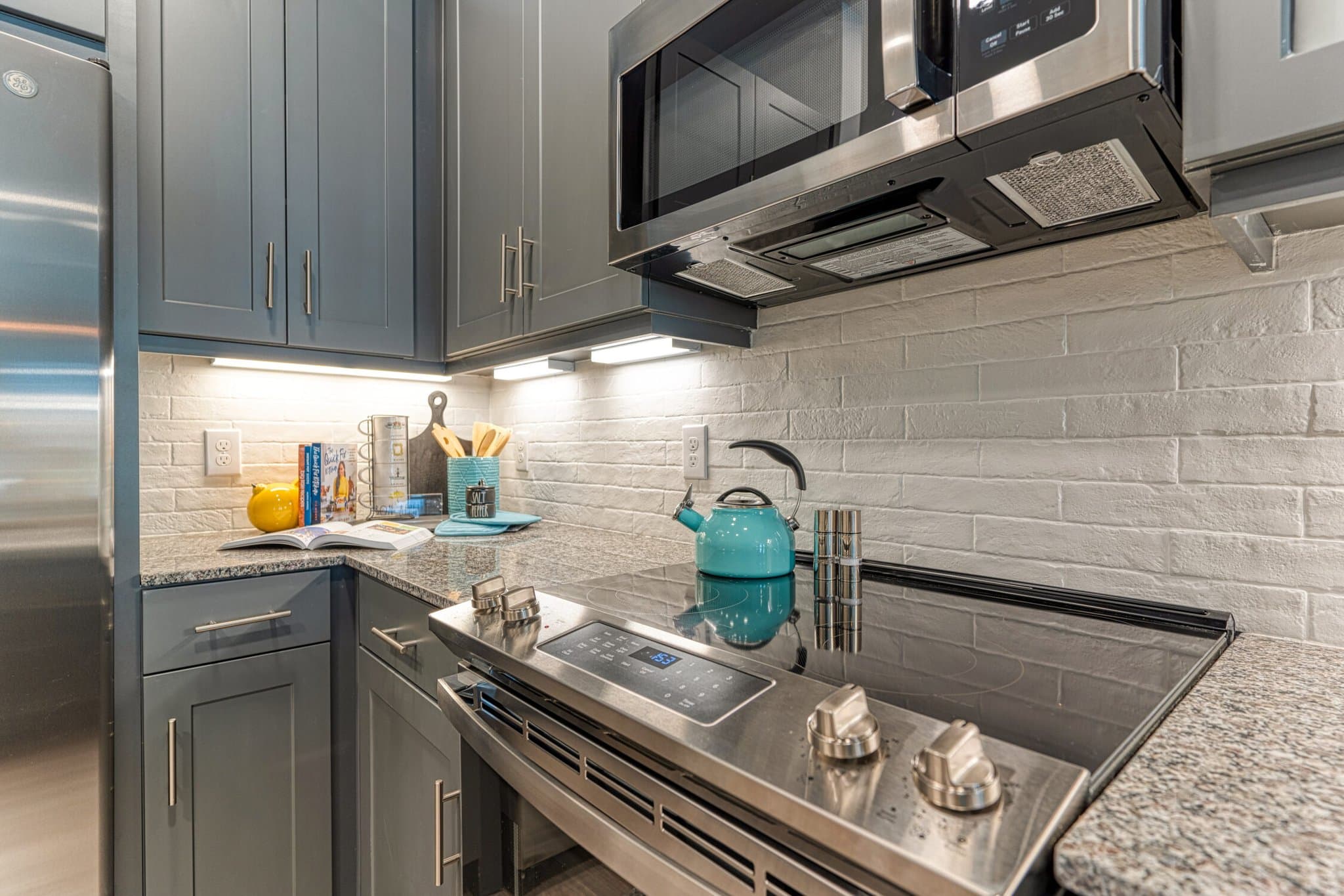 Austin Apartment: 1400 Royal Crest Dr.